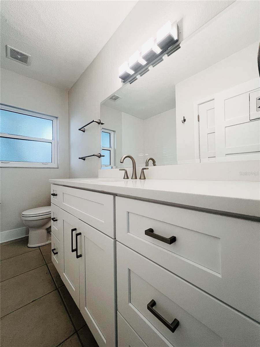 300 VENETIAN DR #3 — photo 14