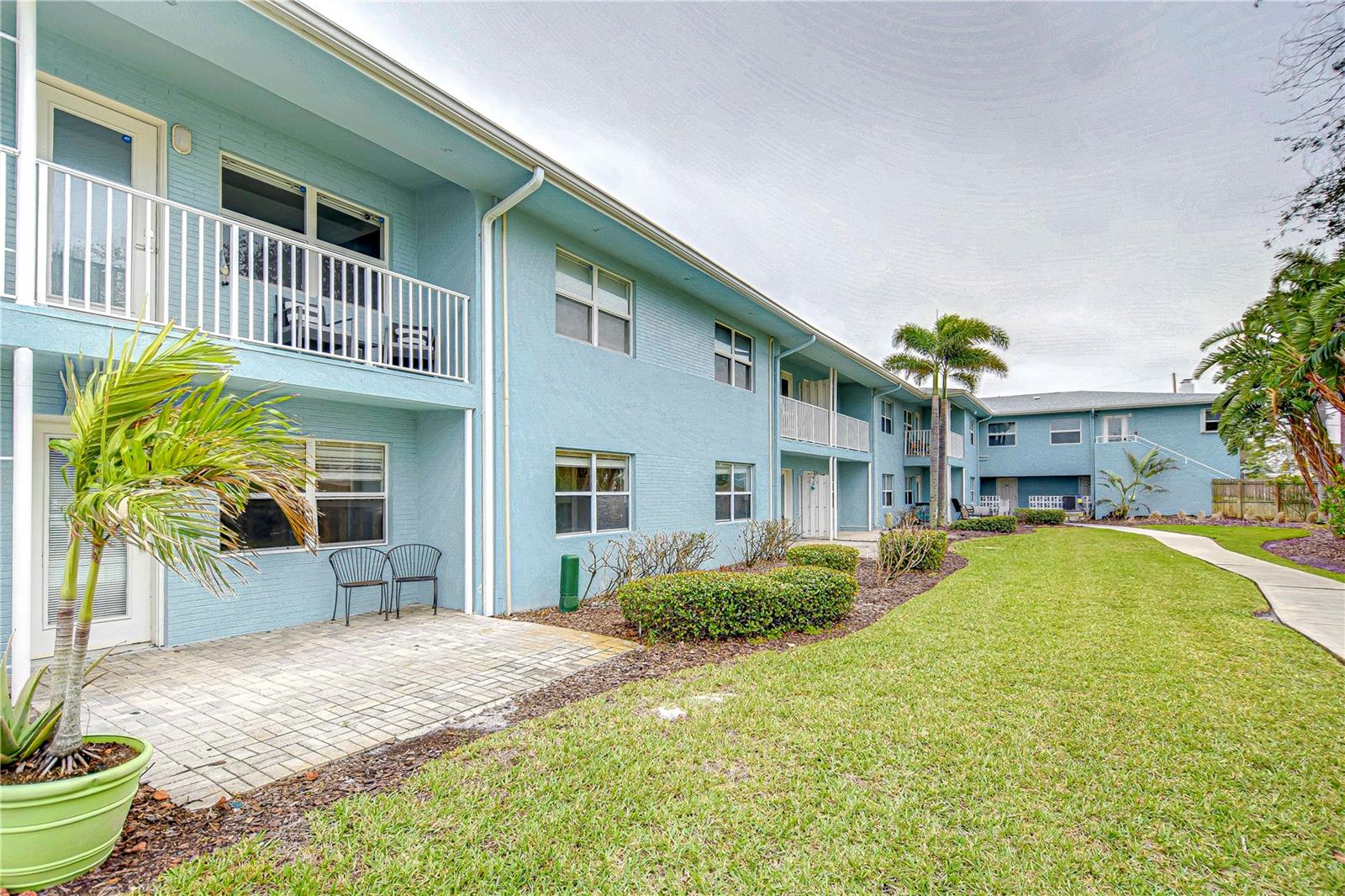 300 VENETIAN DR #3 — photo 20