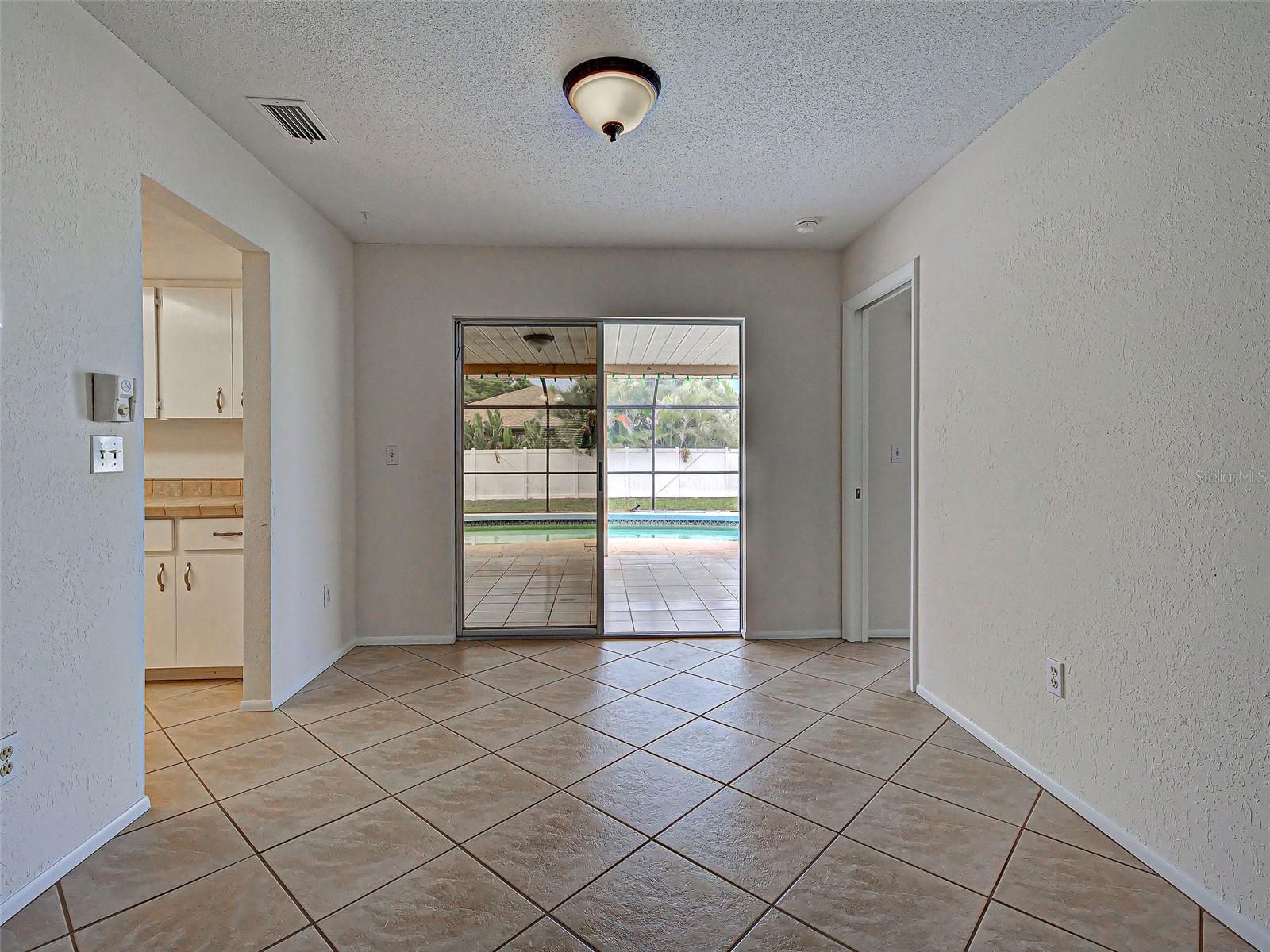 3640 STERLING RD — photo 16
