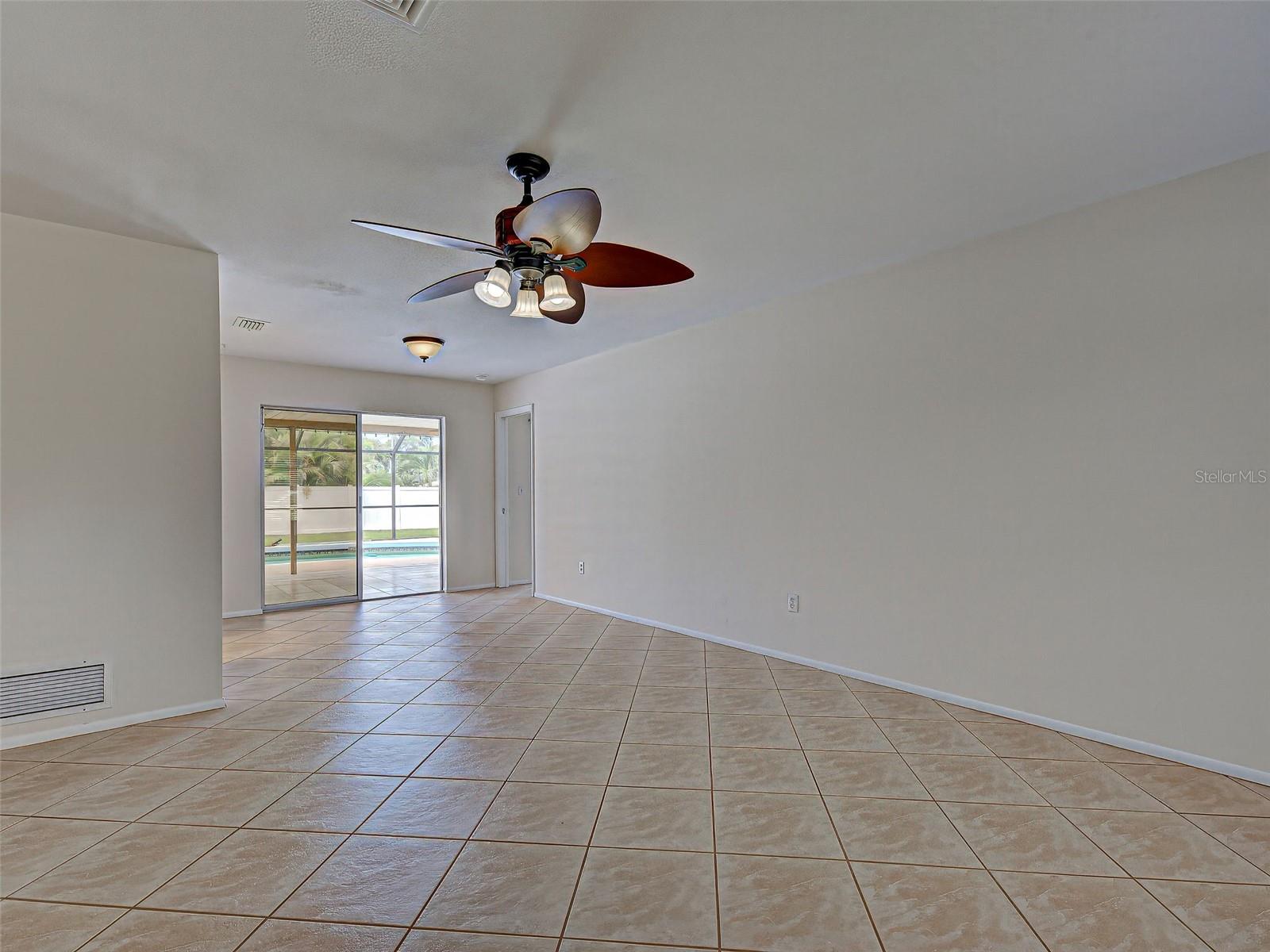 3640 STERLING RD — photo 14