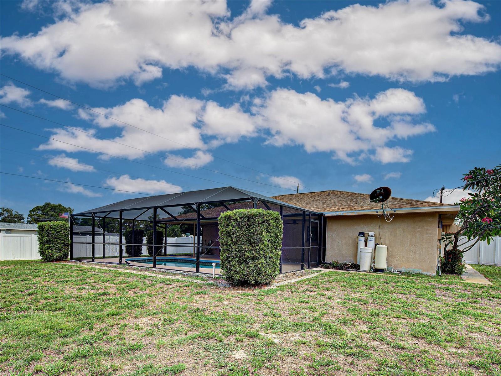 3640 STERLING RD — photo 8
