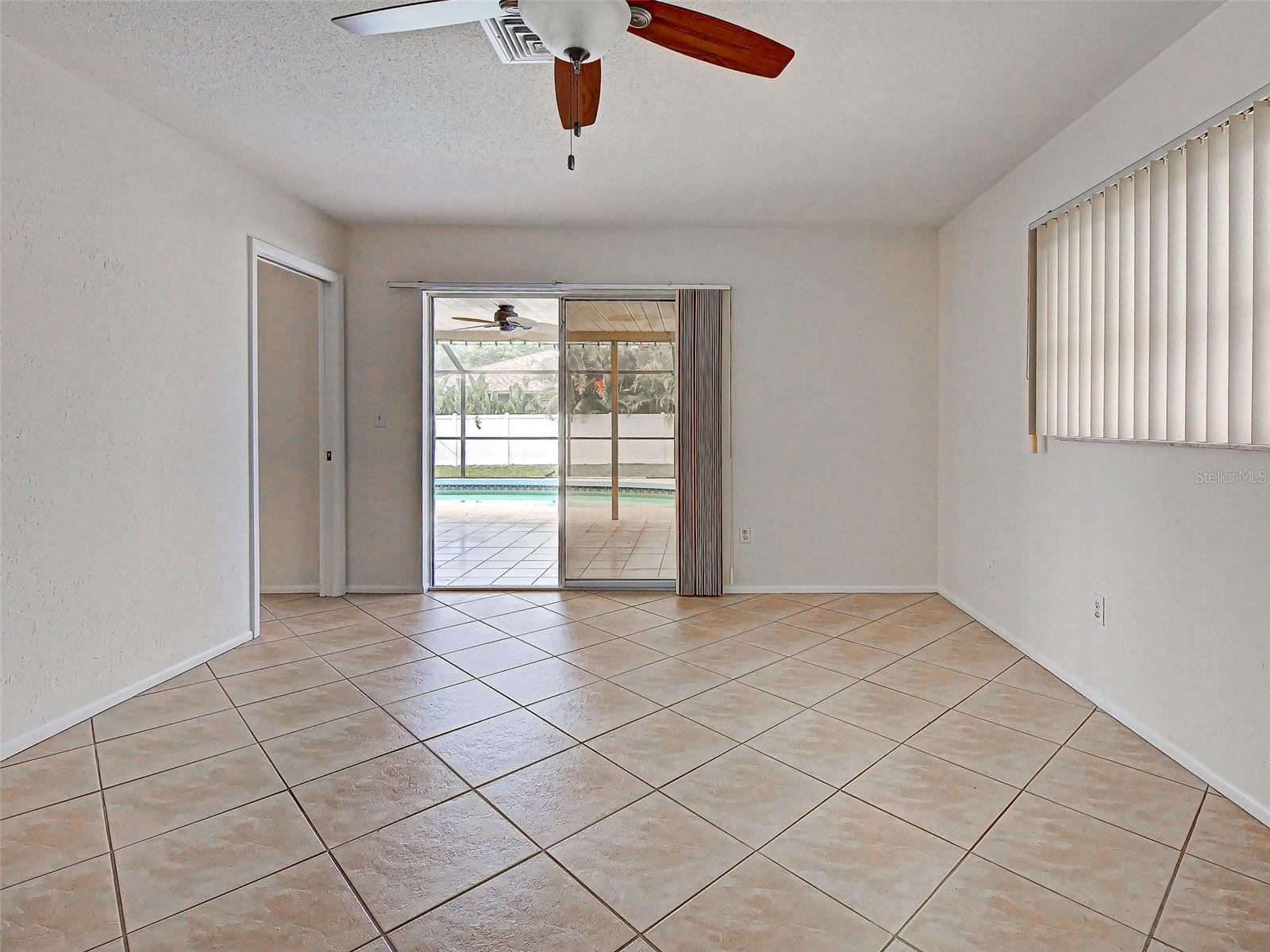3640 STERLING RD — photo 42
