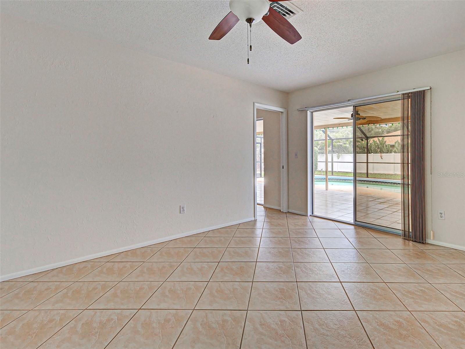 3640 STERLING RD — photo 41