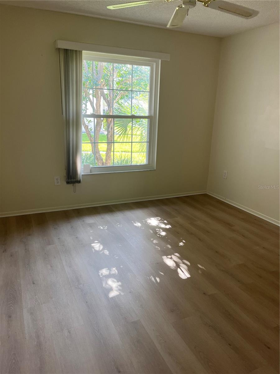 2387 BENTLEY DRIVE — photo 9