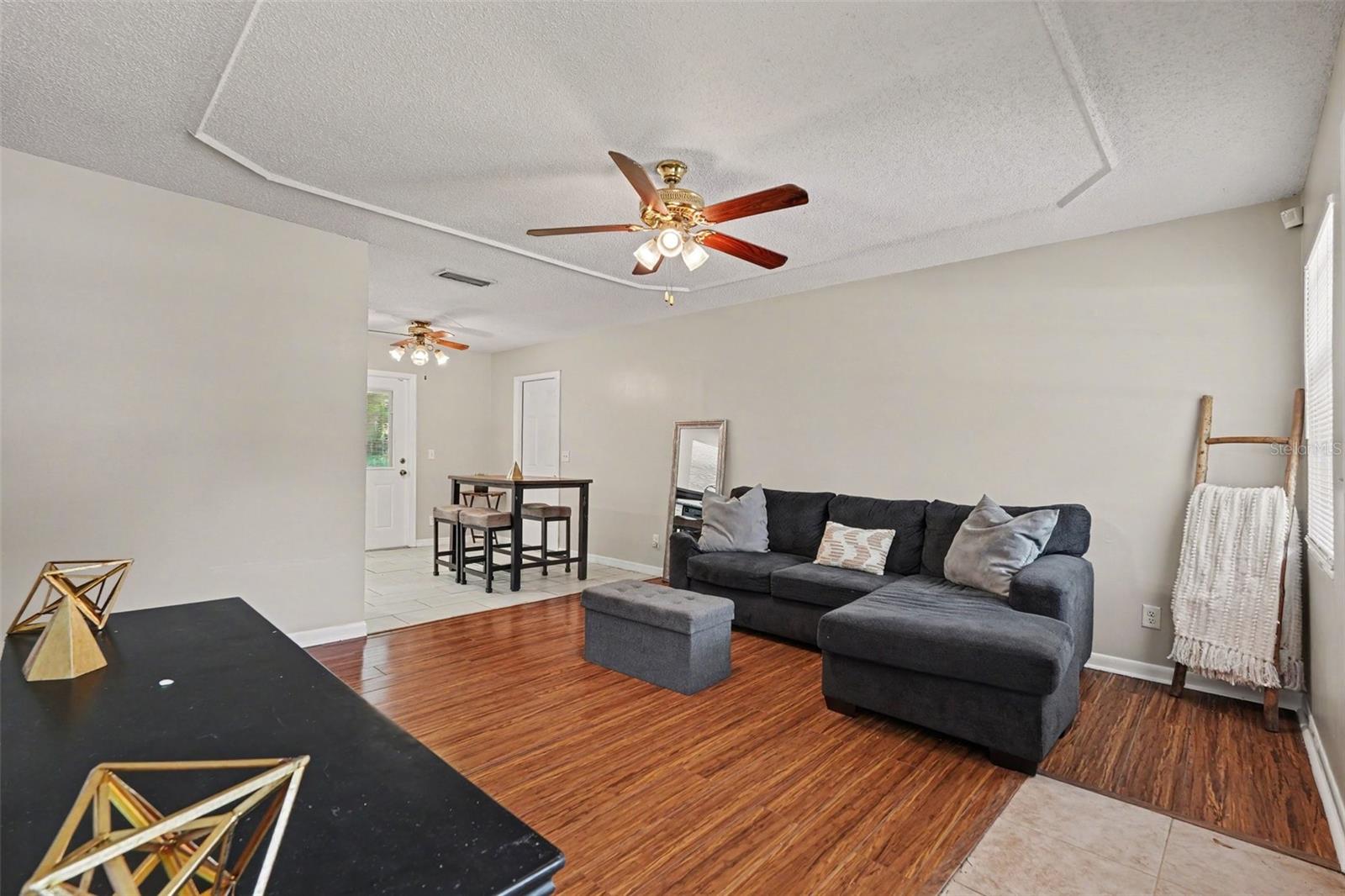 4419 DOLPHIN DR — photo 9
