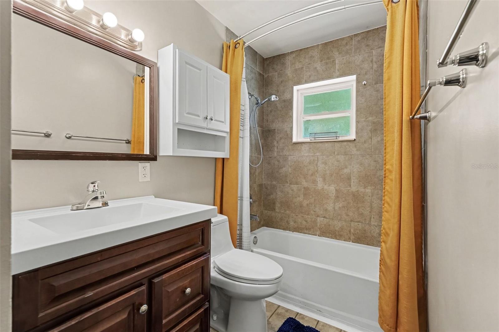 4419 DOLPHIN DR — photo 4