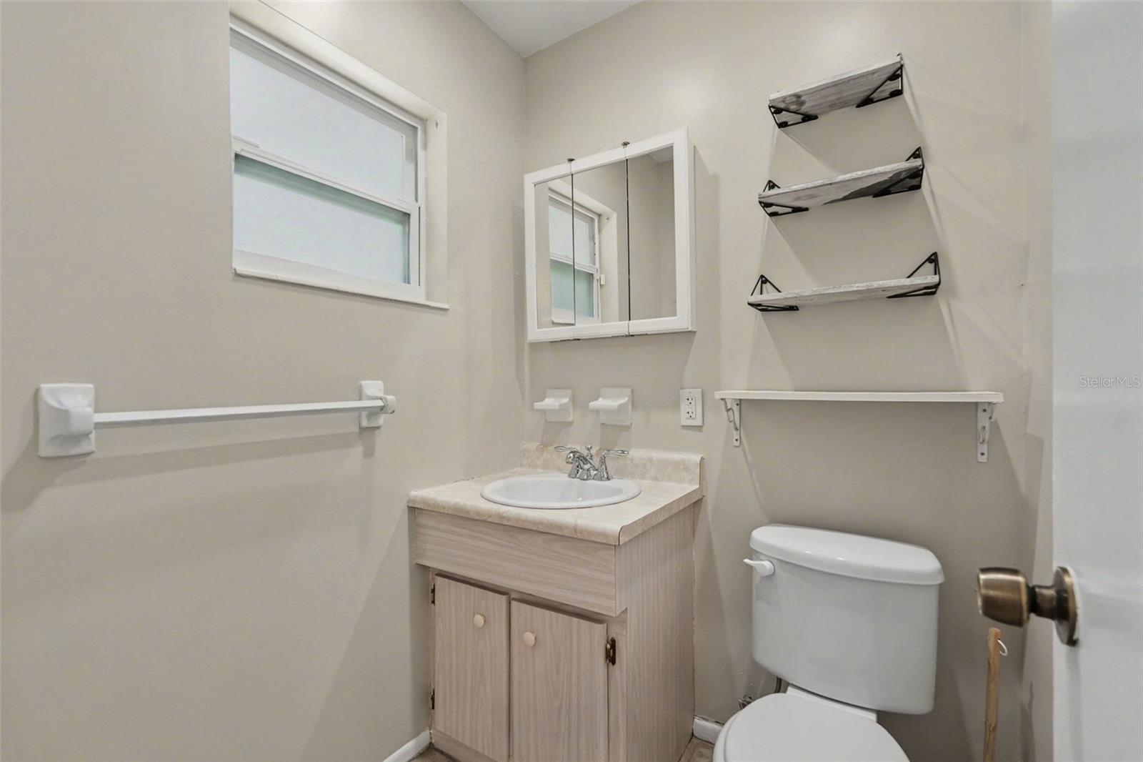 4419 DOLPHIN DR — photo 18