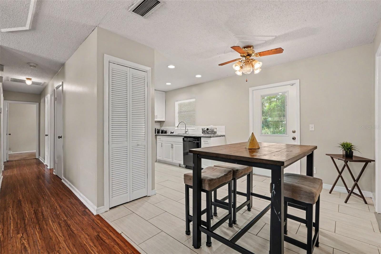 4419 DOLPHIN DR — photo 10