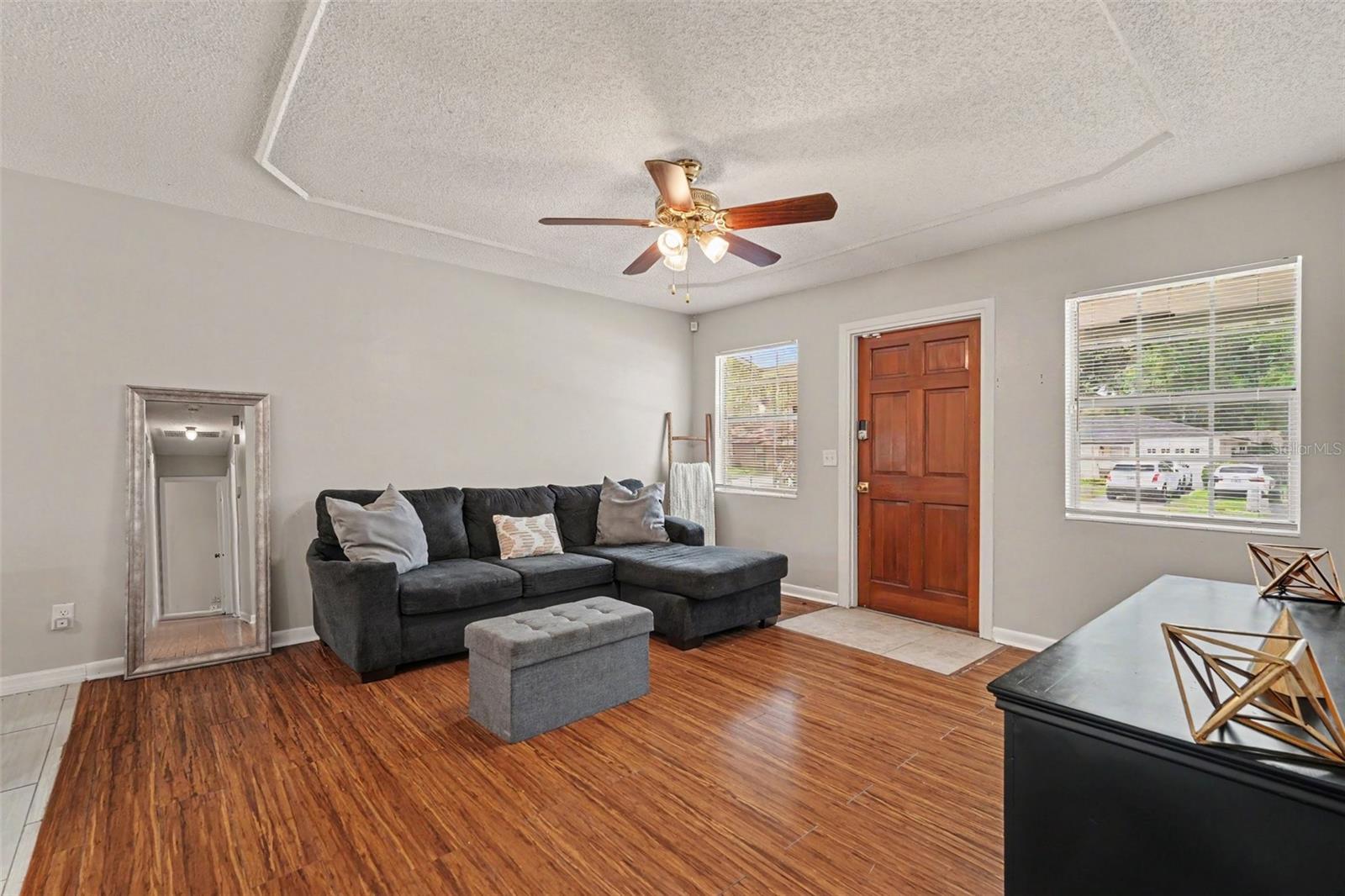 4419 DOLPHIN DR — photo 8