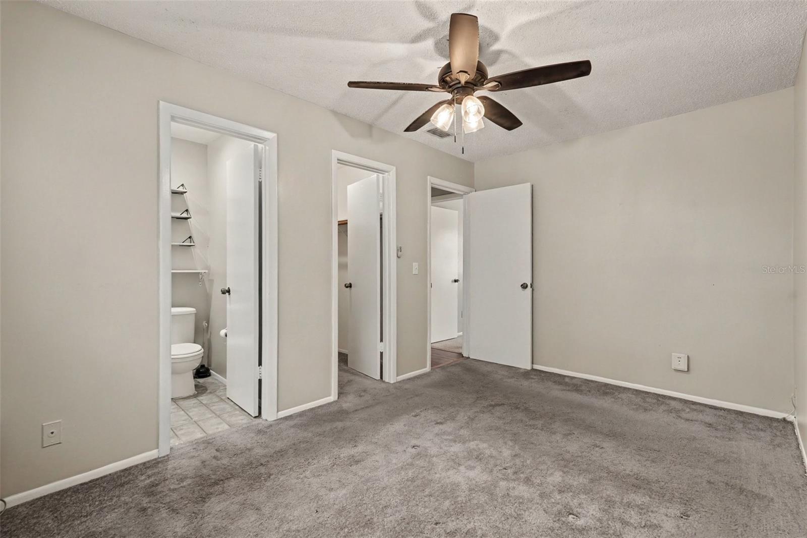 4419 DOLPHIN DR — photo 13