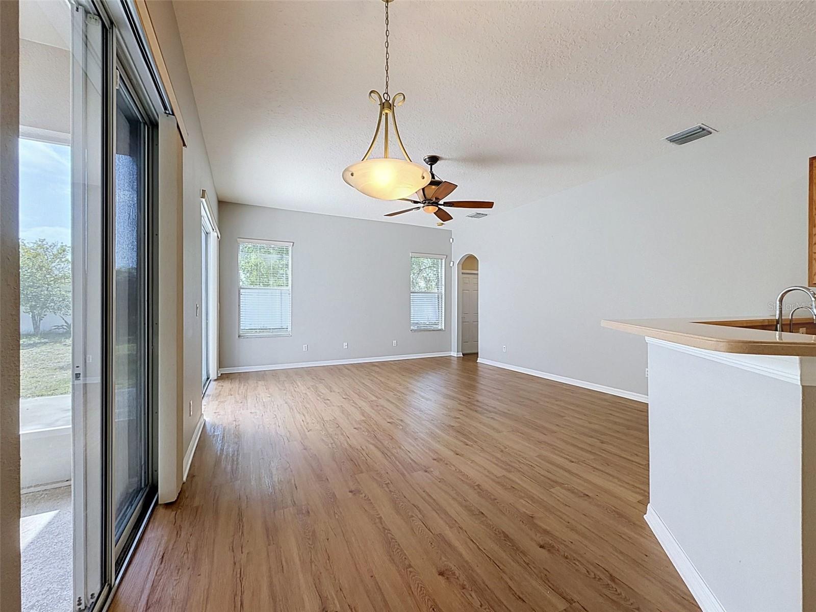 2021 RUTHERFORD DR — photo 14