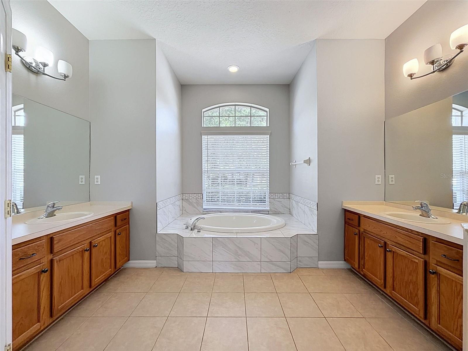2021 RUTHERFORD DR — photo 27