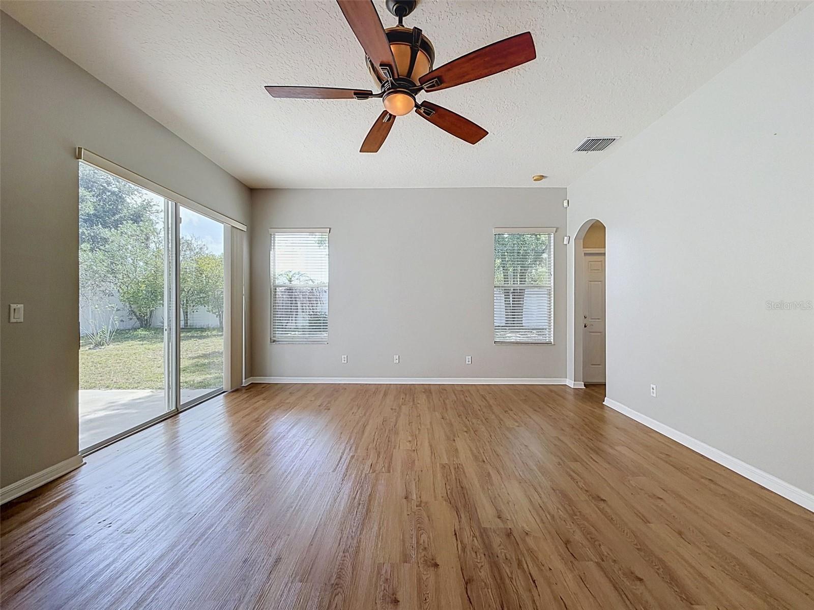 2021 RUTHERFORD DR — photo 20