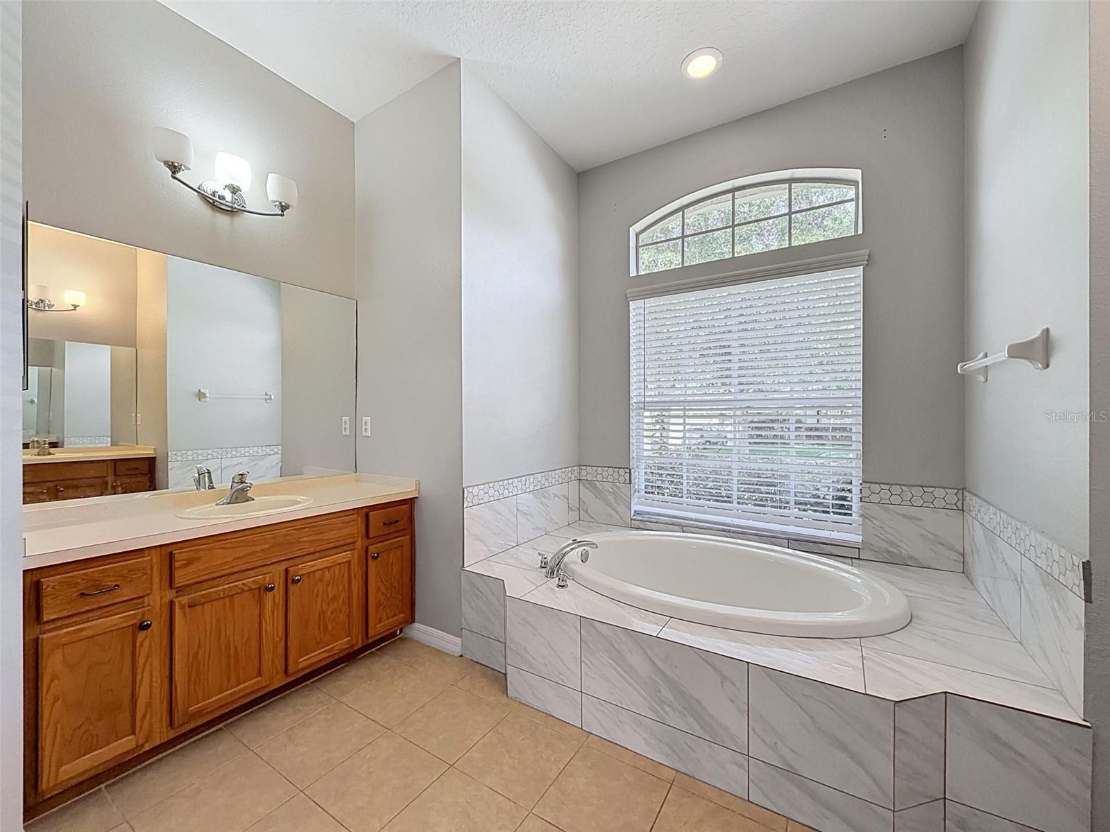 2021 RUTHERFORD DR — photo 28