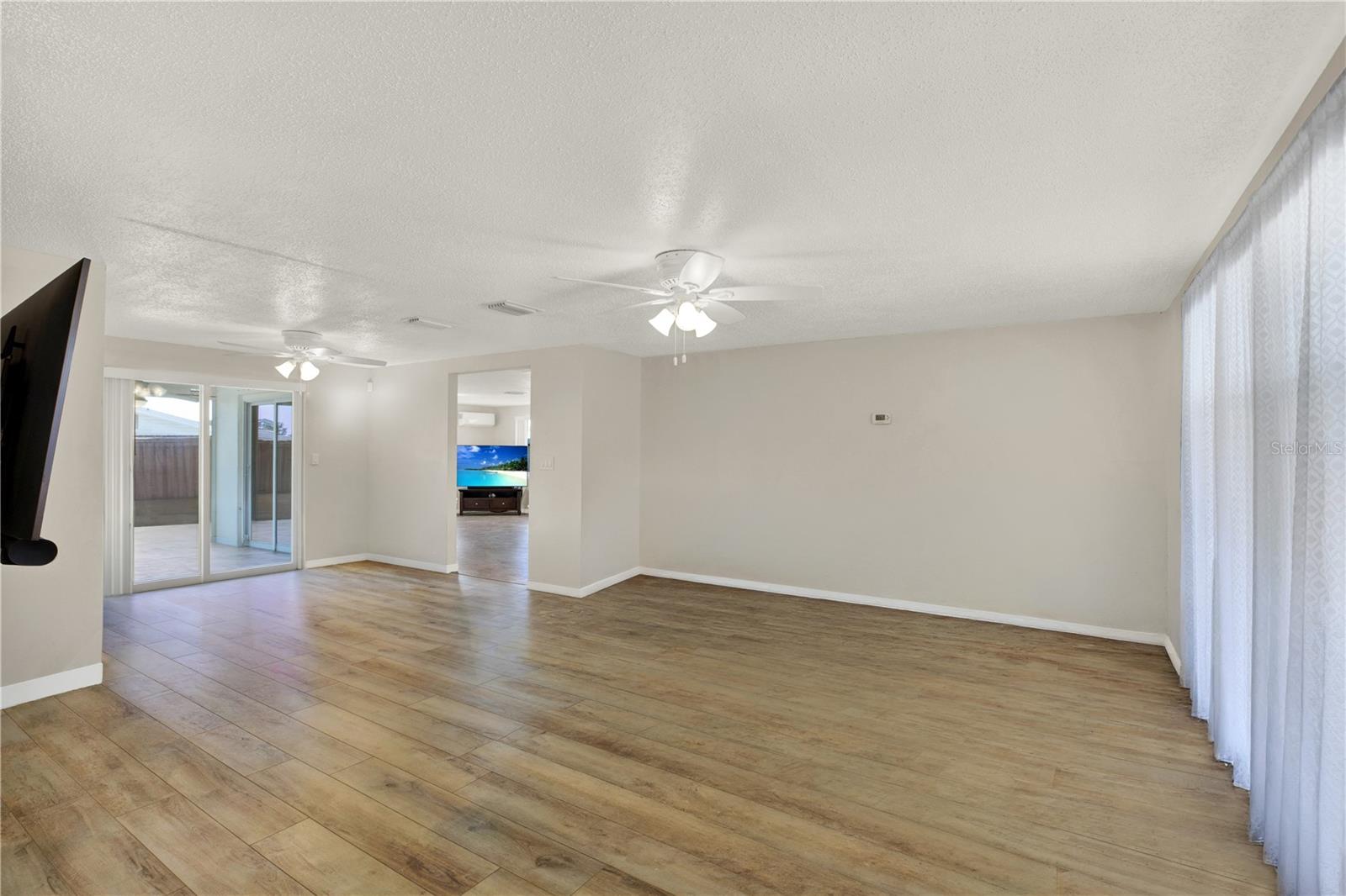 5642 DOVE DR — photo 4