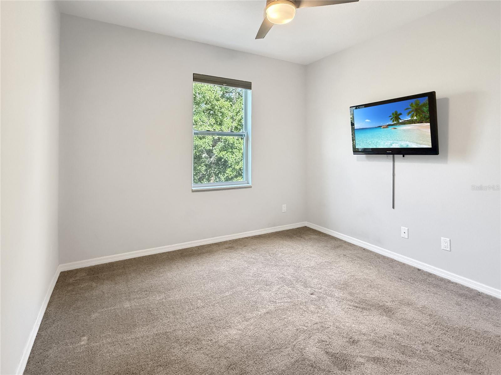 281 ASHLEY CT — photo 40