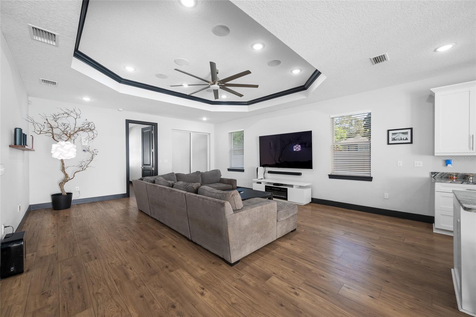6017 ADAMS ST — photo 13