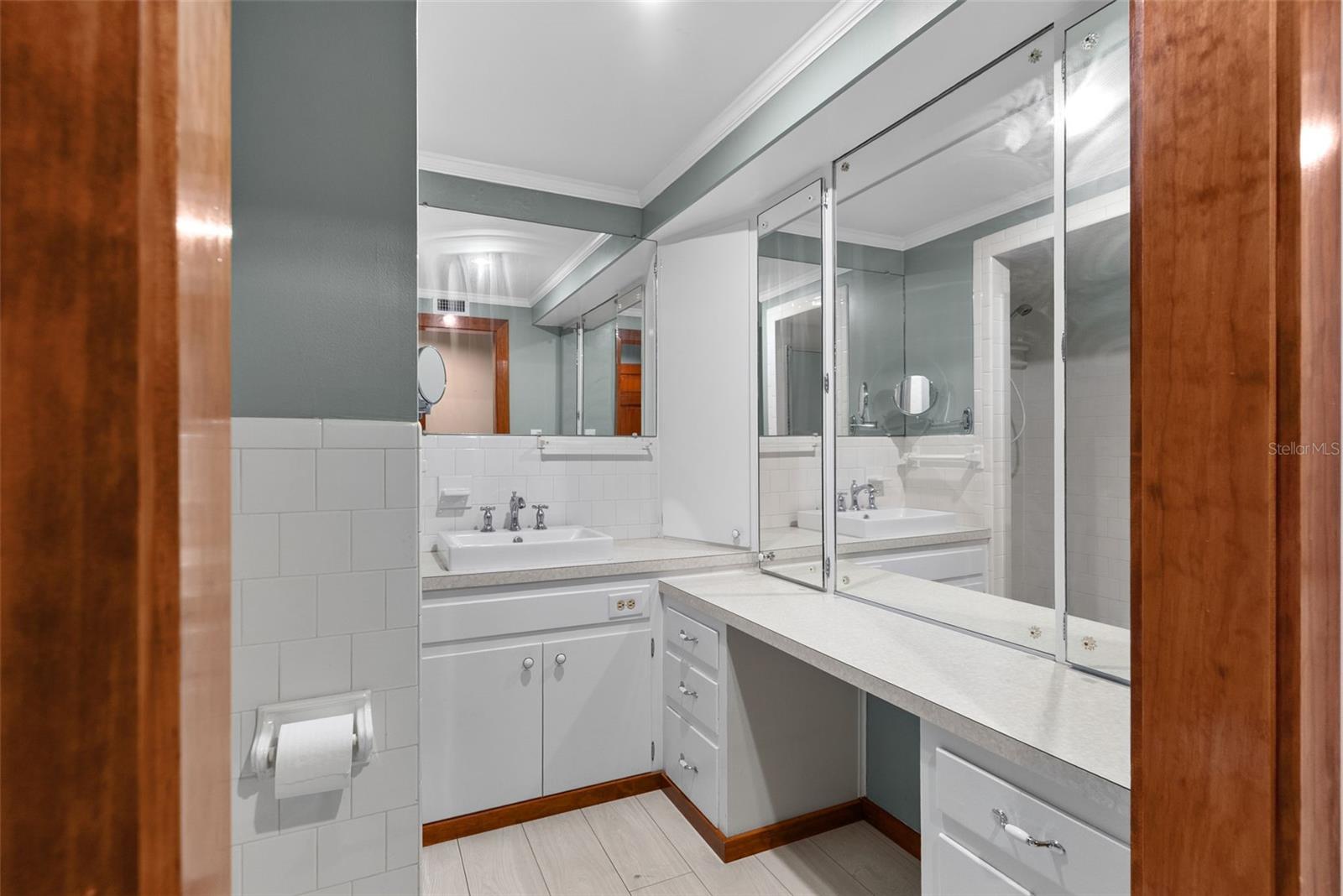 10519 BRIDGEWOOD DR — photo 28
