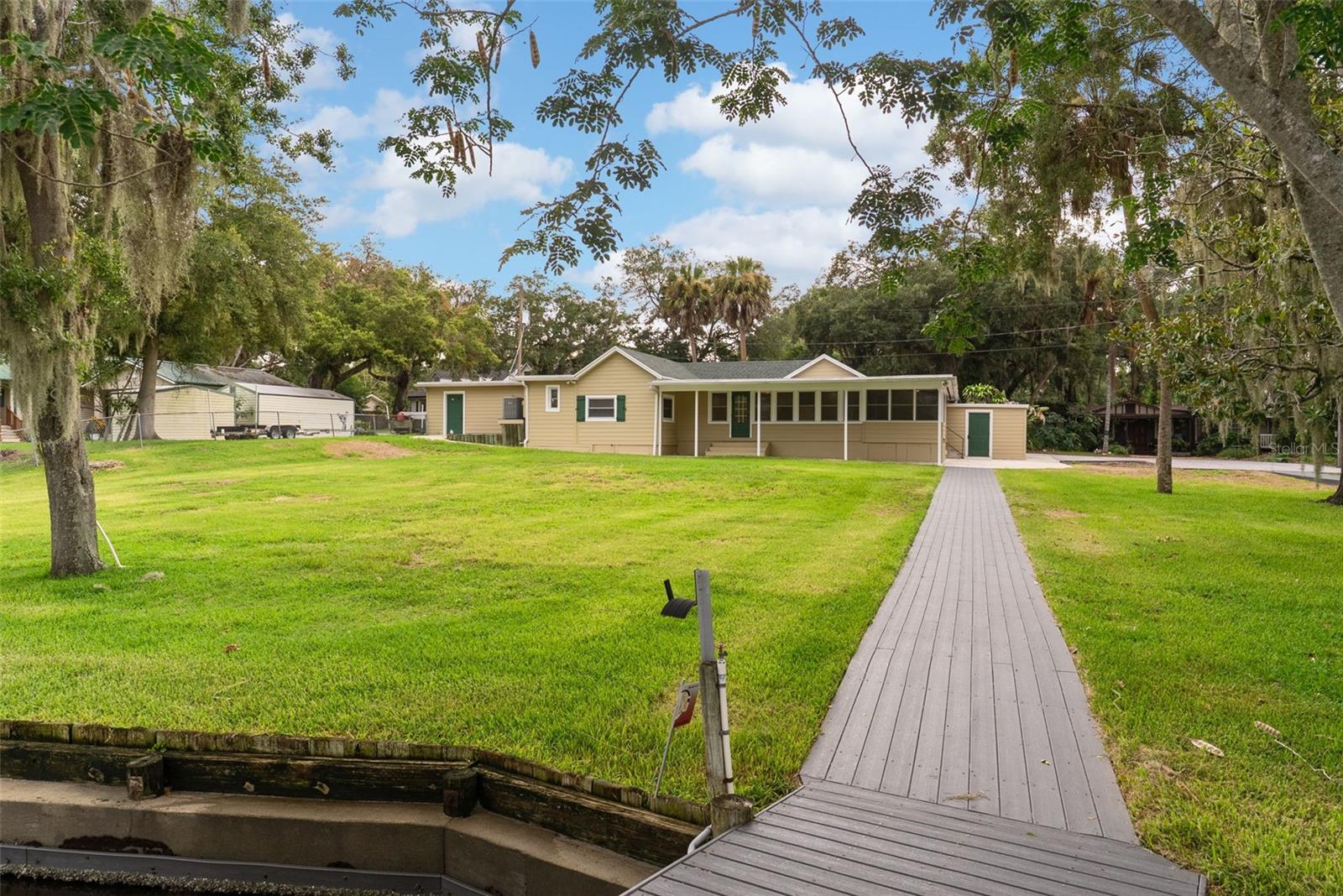 10519 BRIDGEWOOD DR — photo 23