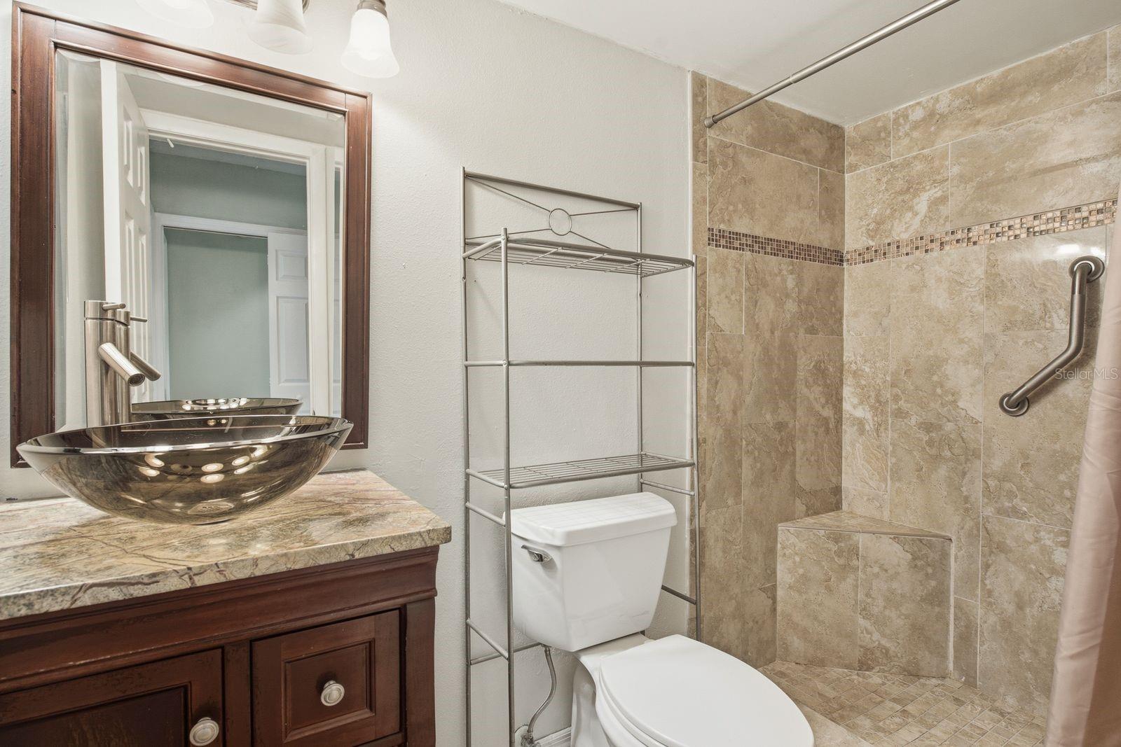 511 MISTLETOE CT #C — photo 16