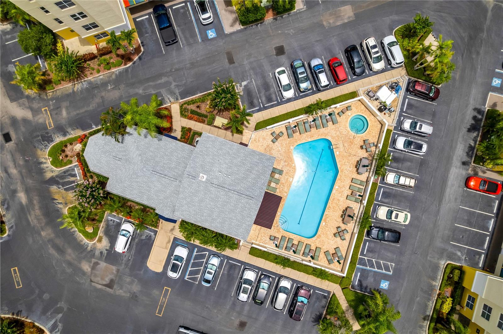 1200 COUNTRY CLUB DR #1301 — photo 4