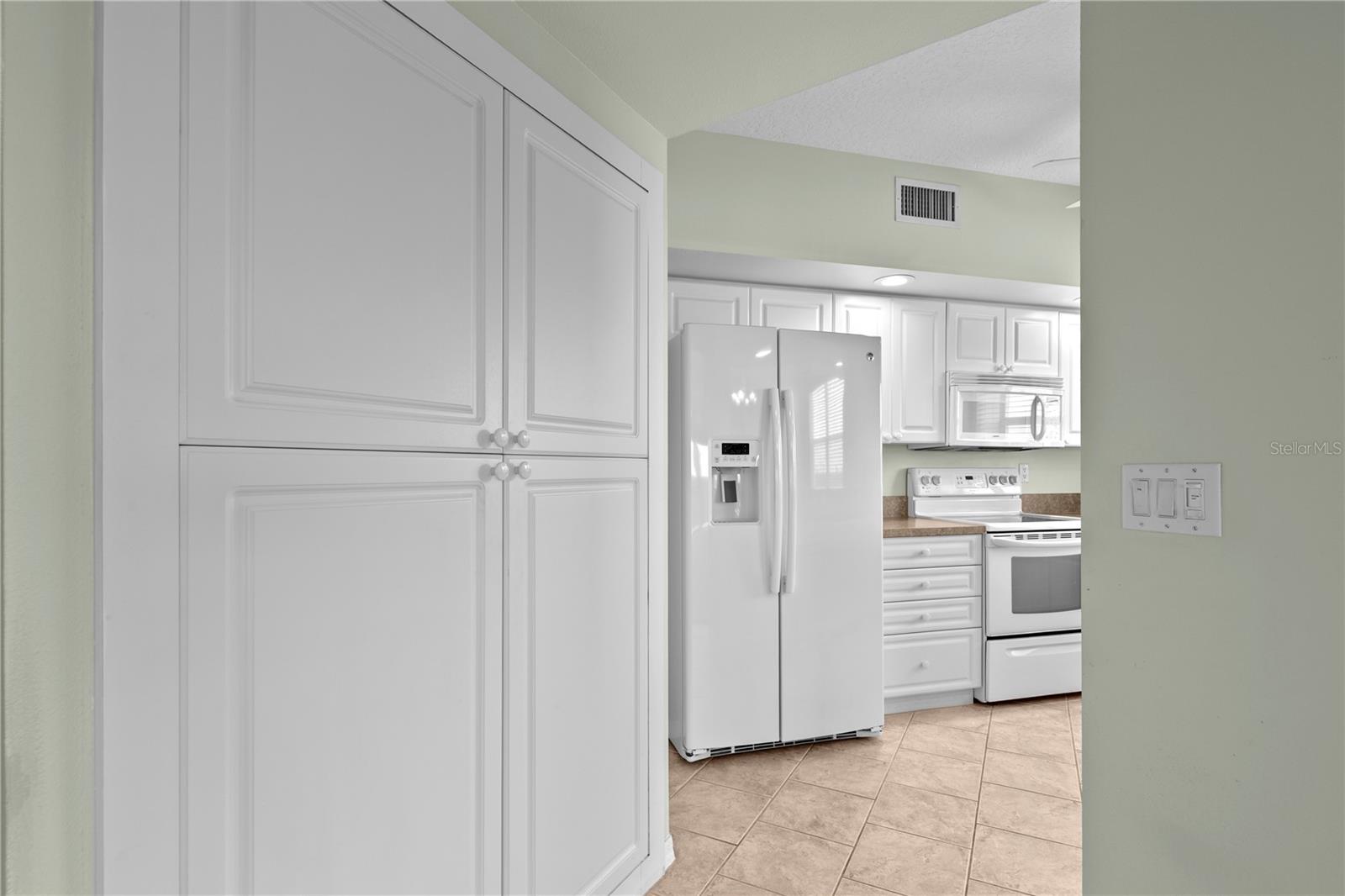 1200 COUNTRY CLUB DR #1301 — photo 11