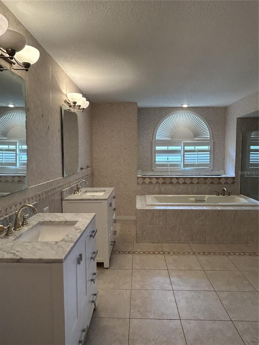 1612 GULF BEACH BLVD — photo 11