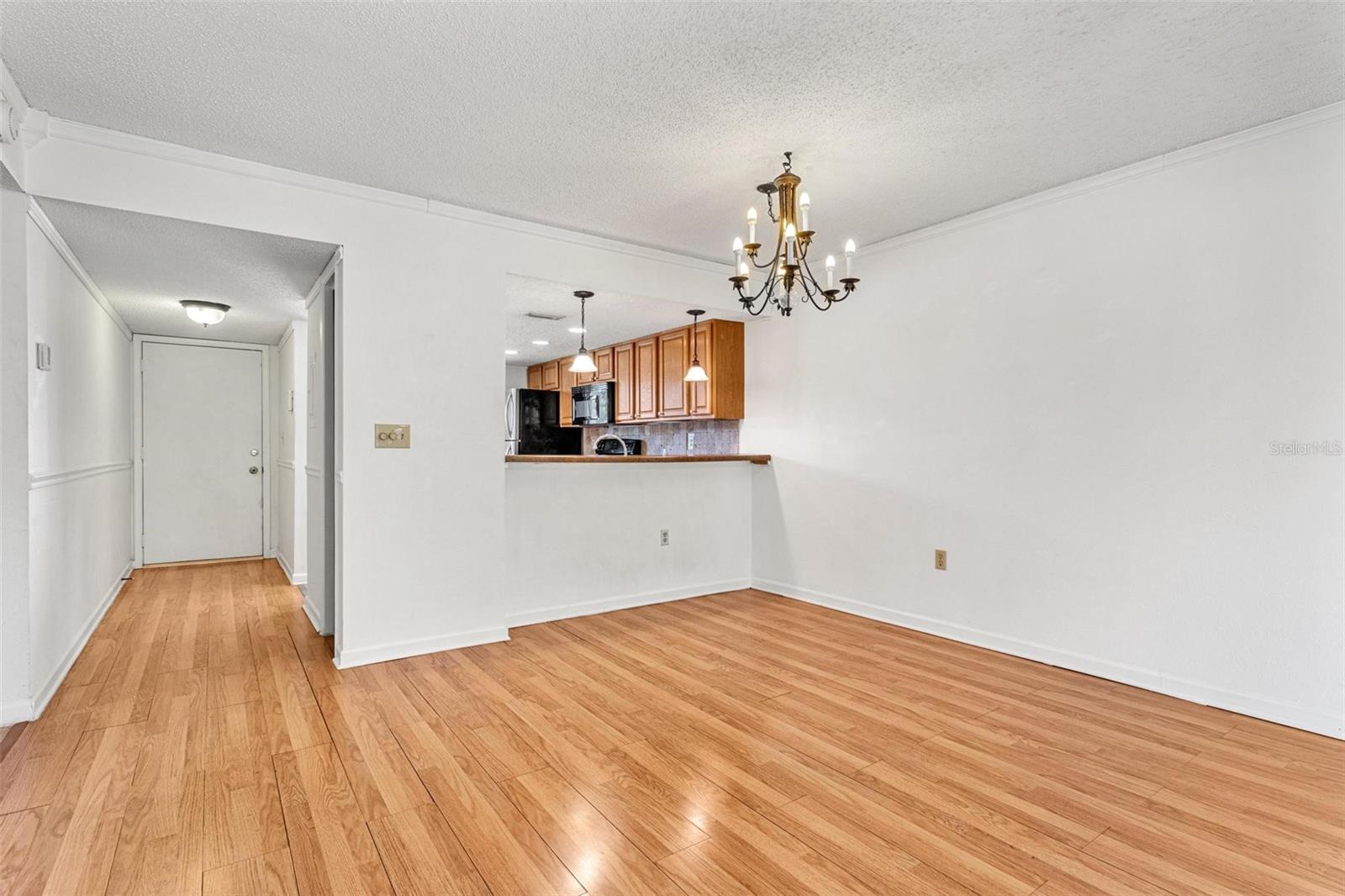 108 WOODLANDS CT #108 — photo 8