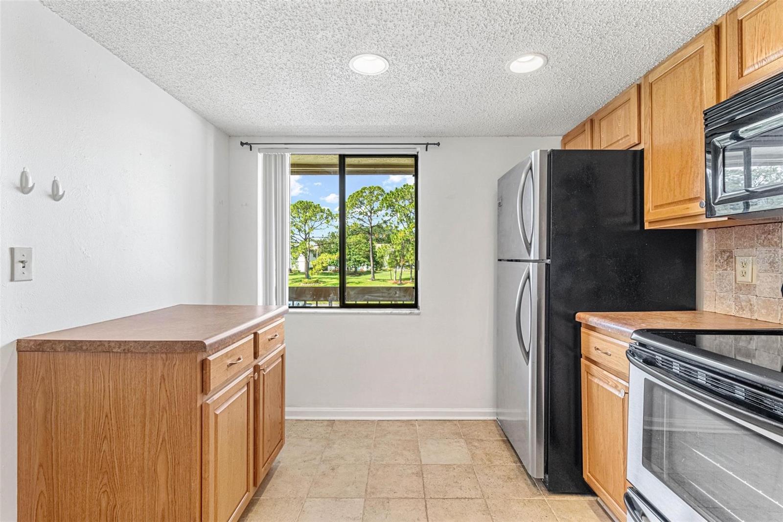 108 WOODLANDS CT #108 — photo 6