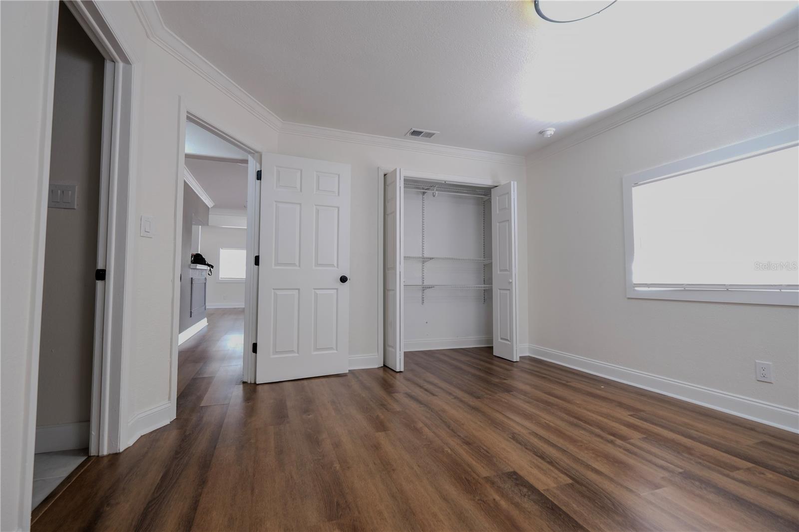 6018 N 49TH ST — photo 33