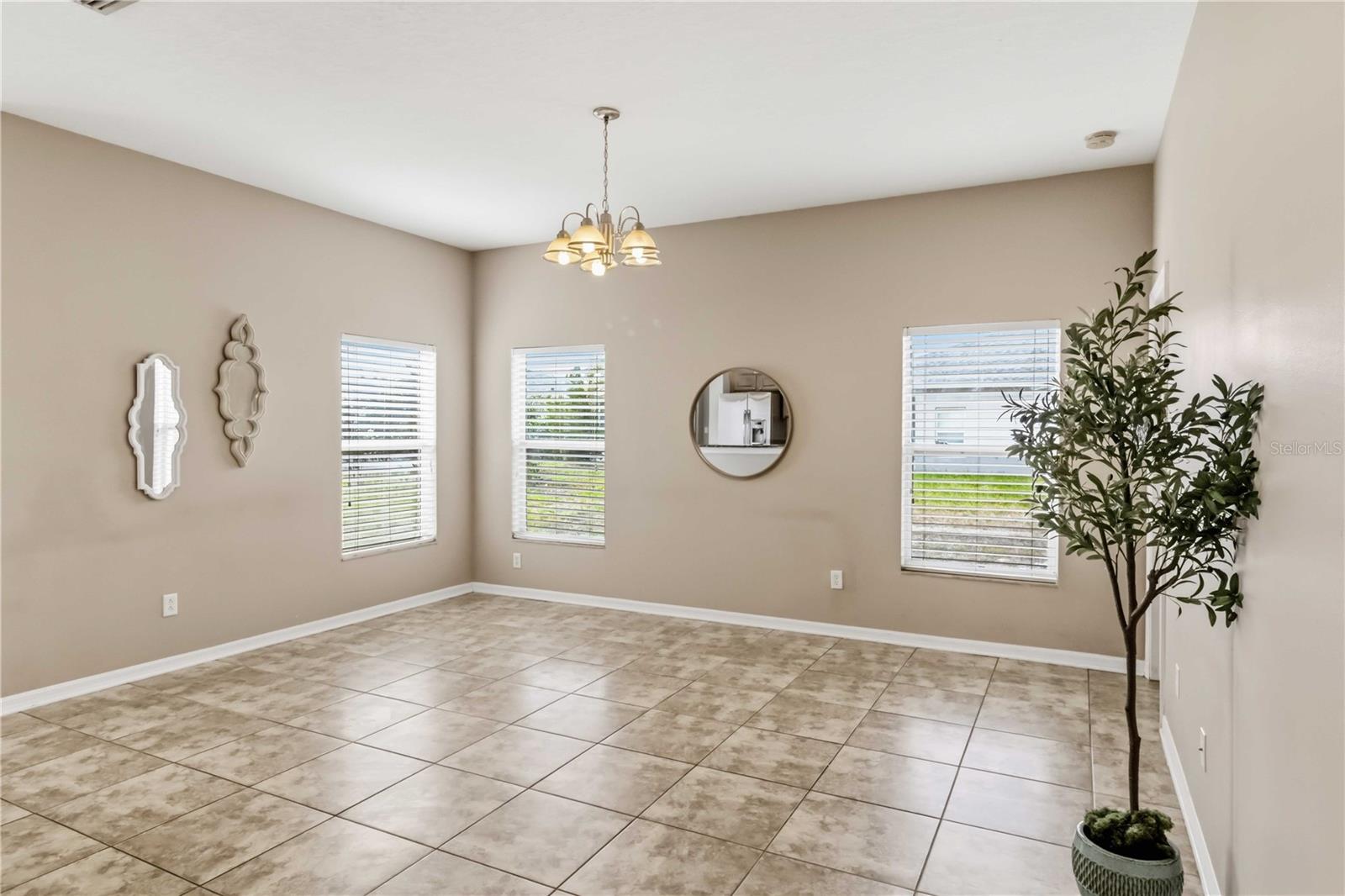 820 PARKER DEN DR — photo 19