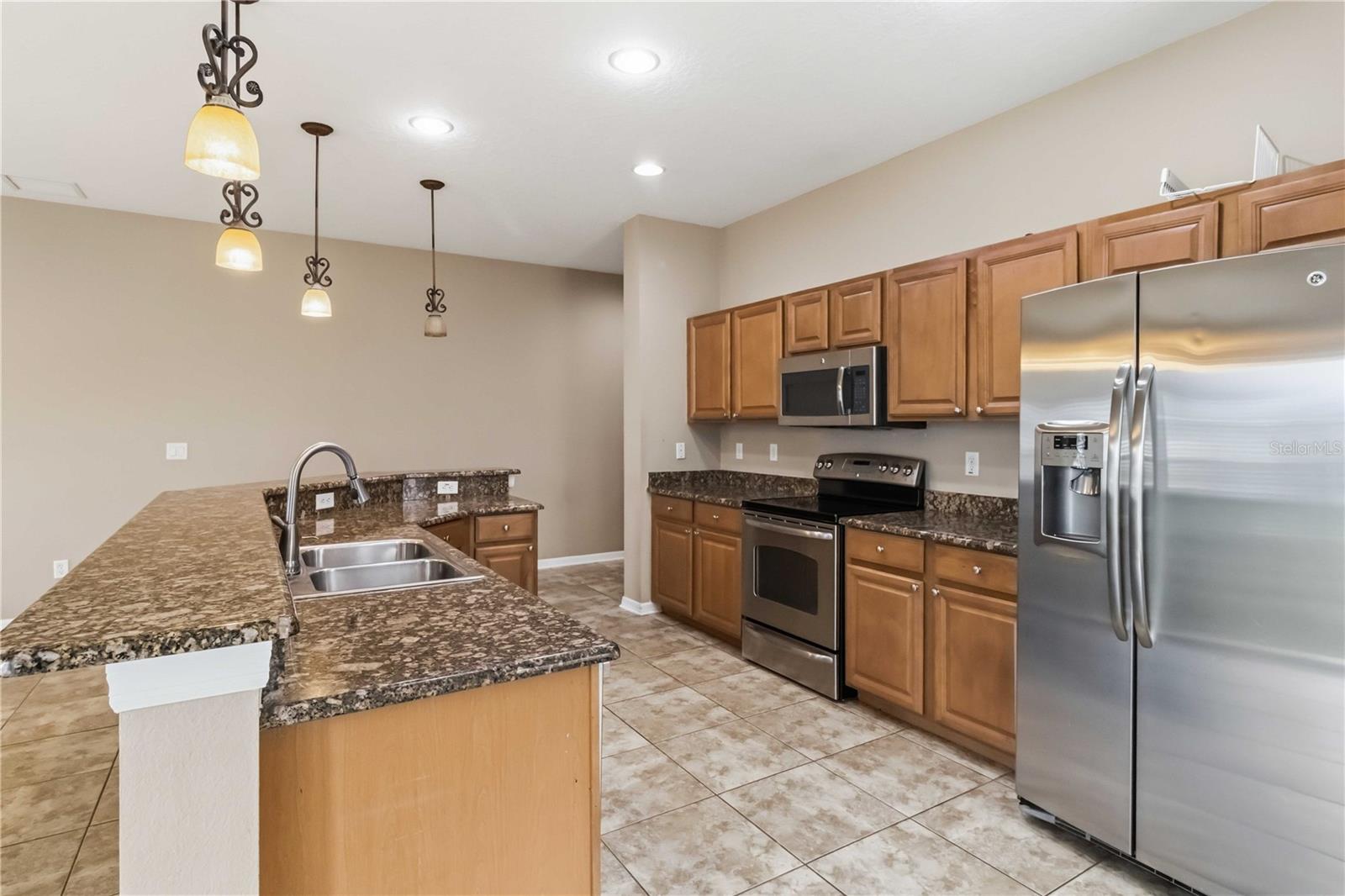 820 PARKER DEN DR — photo 8