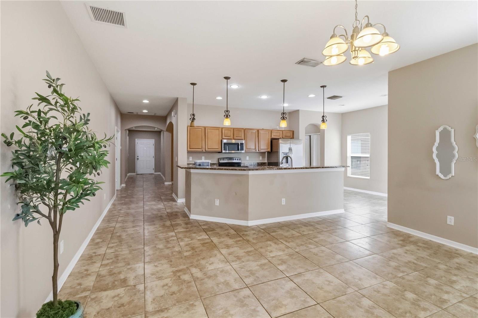 820 PARKER DEN DR — photo 4