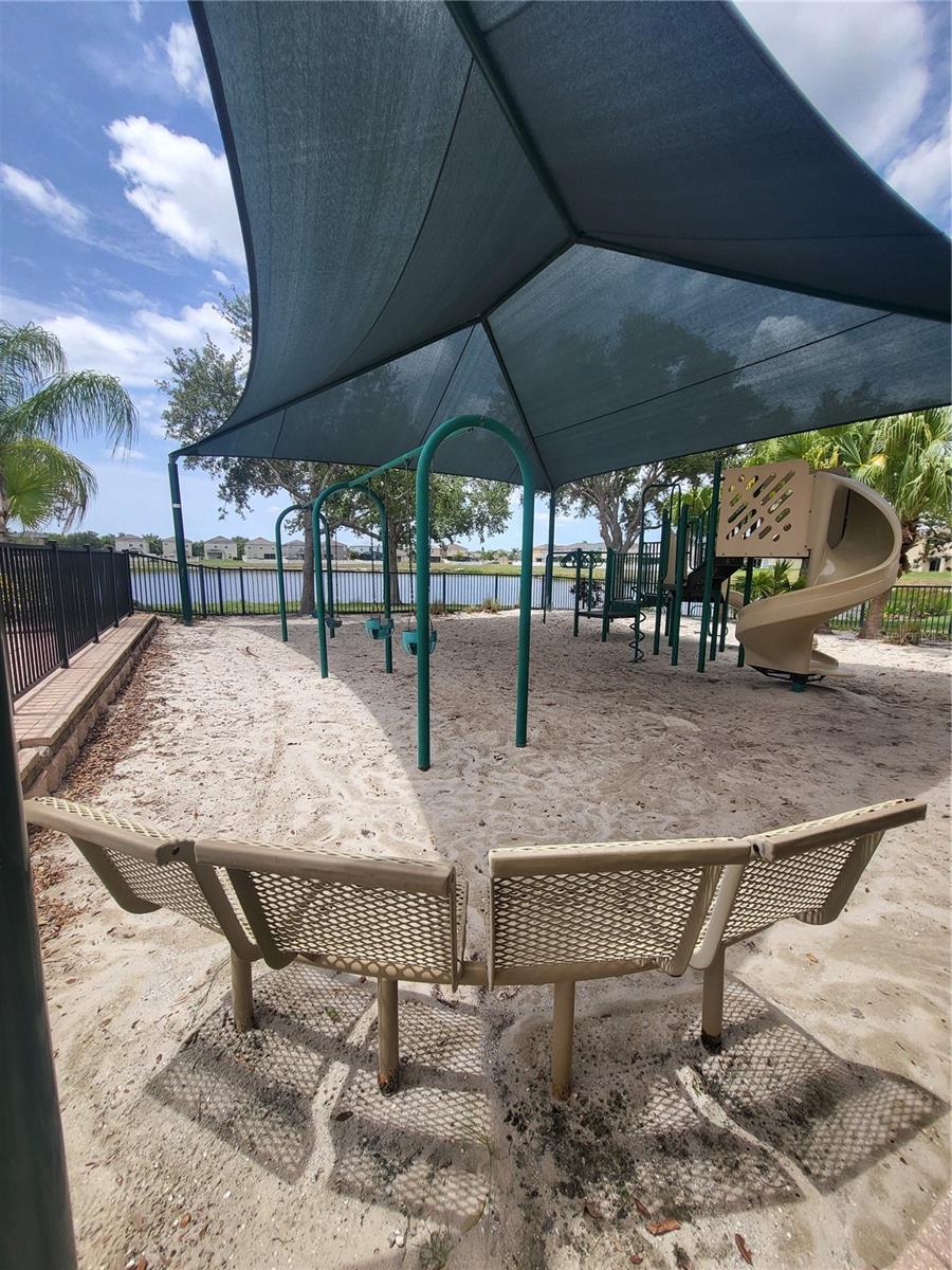 820 PARKER DEN DR — photo 40