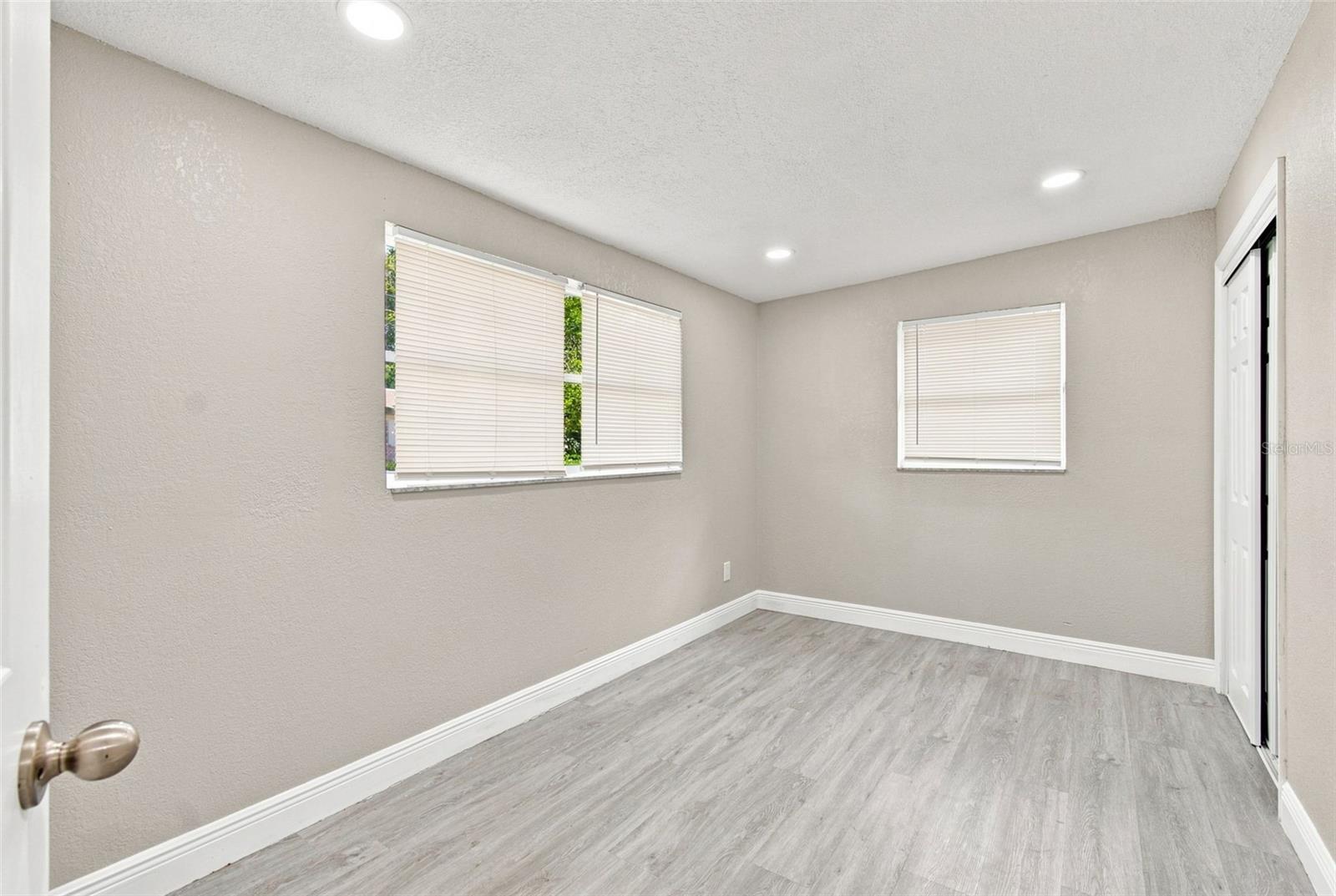 11011 PICKERING LN — photo 11