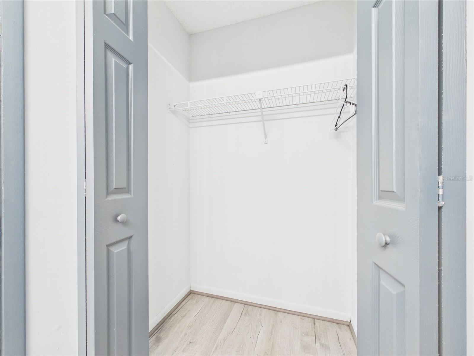 11239 CEDAR HOLLOW LN — photo 24