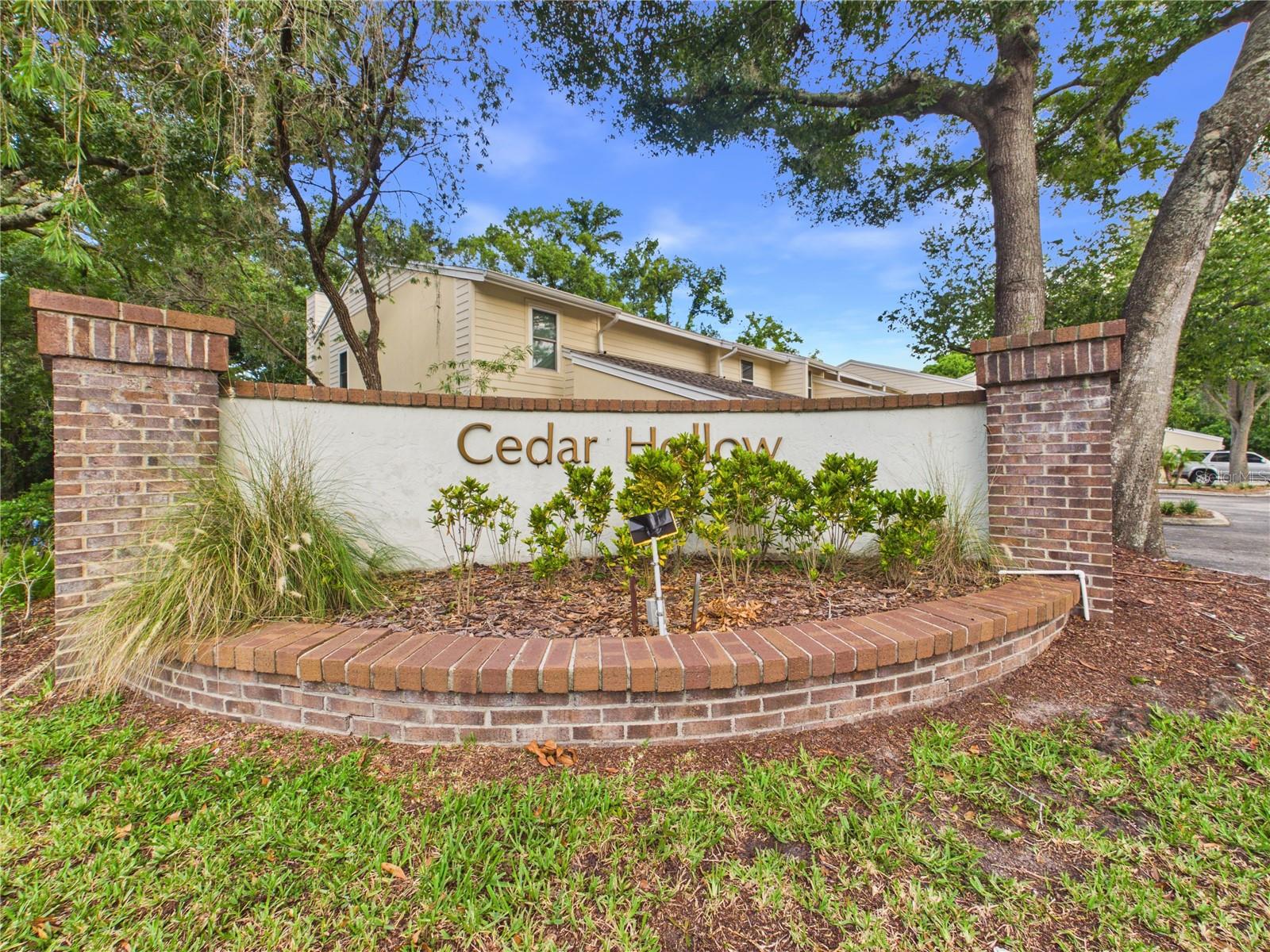 11239 CEDAR HOLLOW LN — photo 49