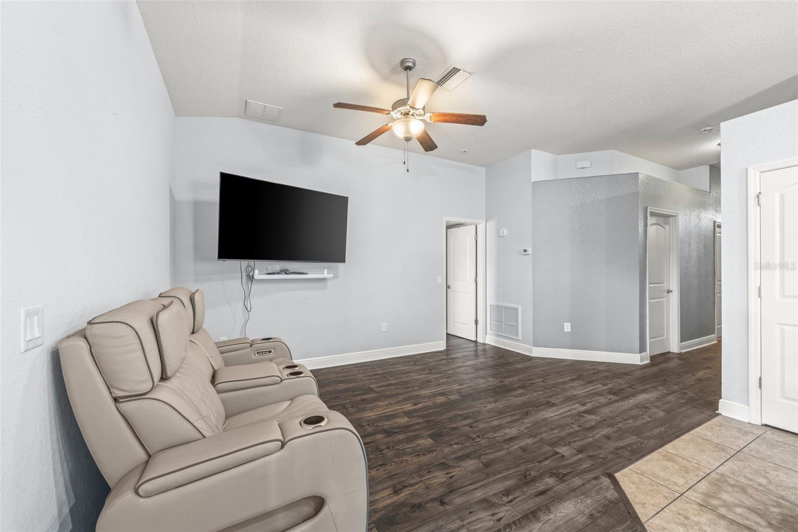 14358 EDINBURGH MOOR DR — photo 9