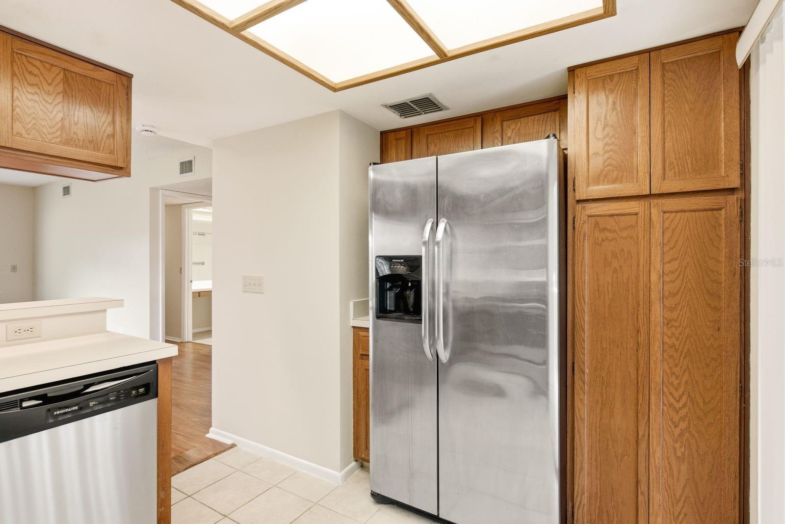 10 WOODLAKE PL — photo 18