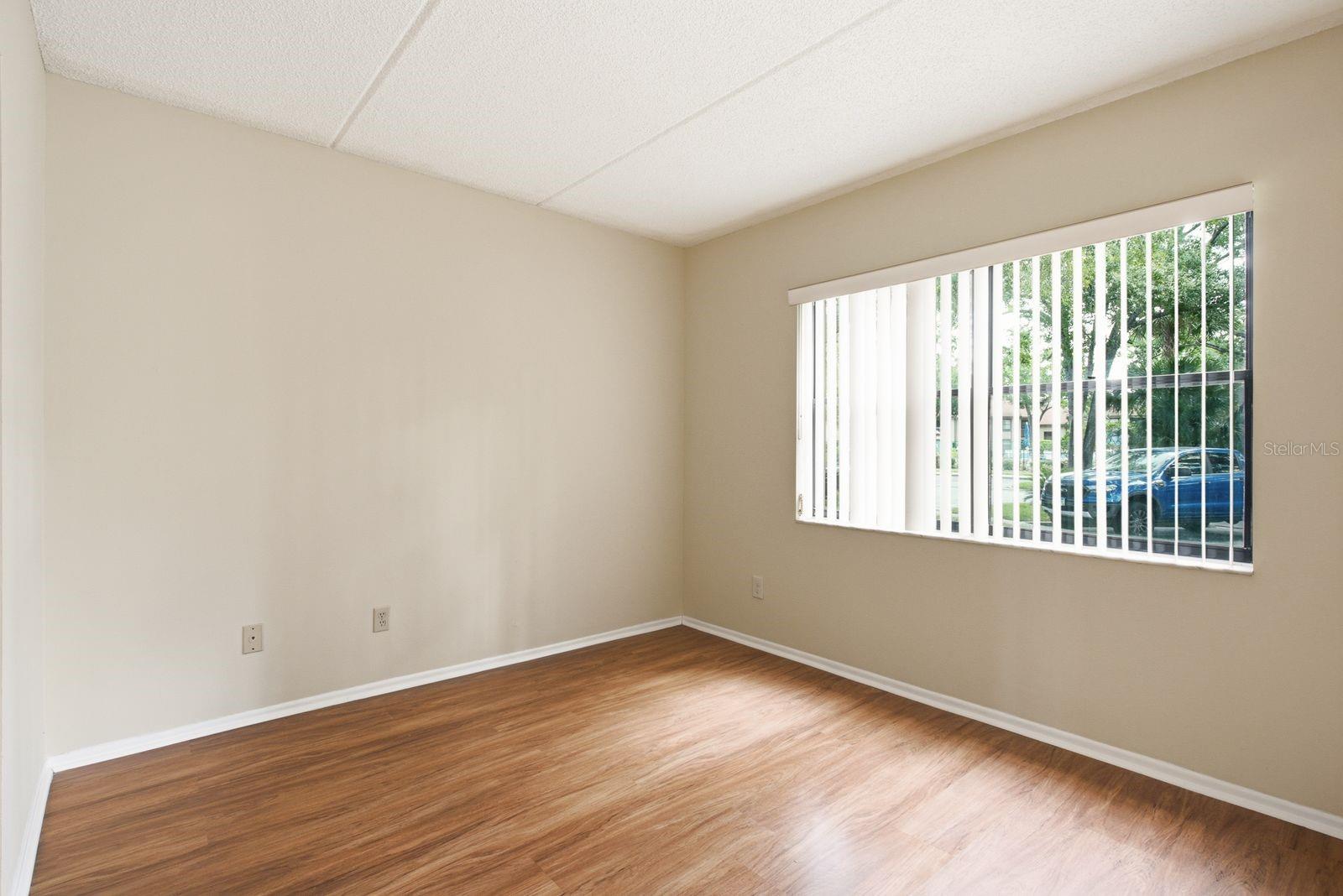 10 WOODLAKE PL — photo 19