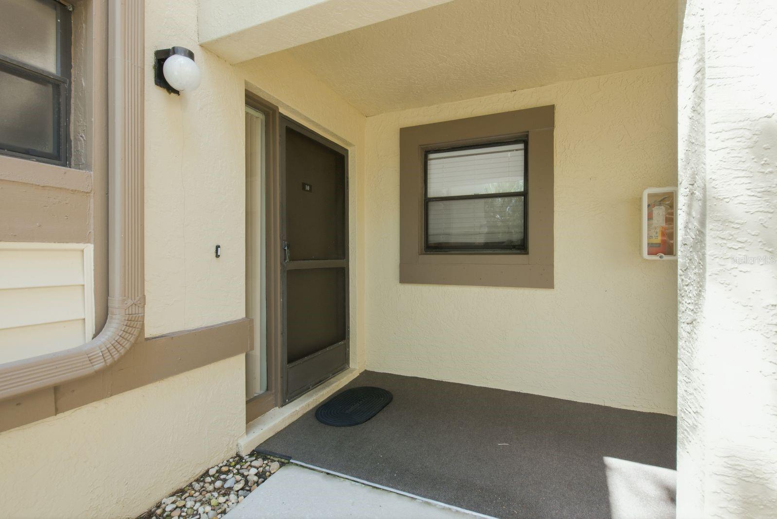 10 WOODLAKE PL — photo 3