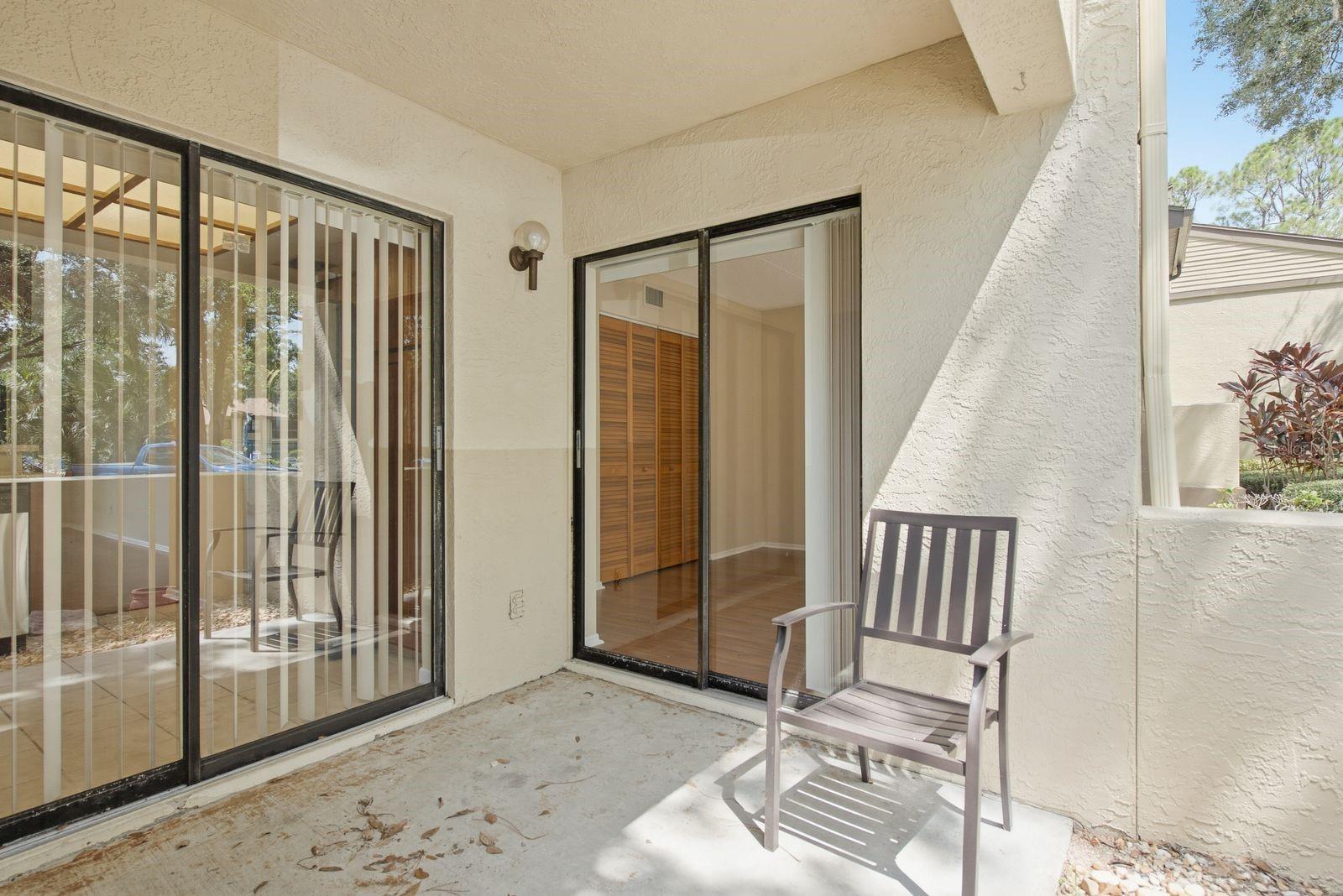10 WOODLAKE PL — photo 34