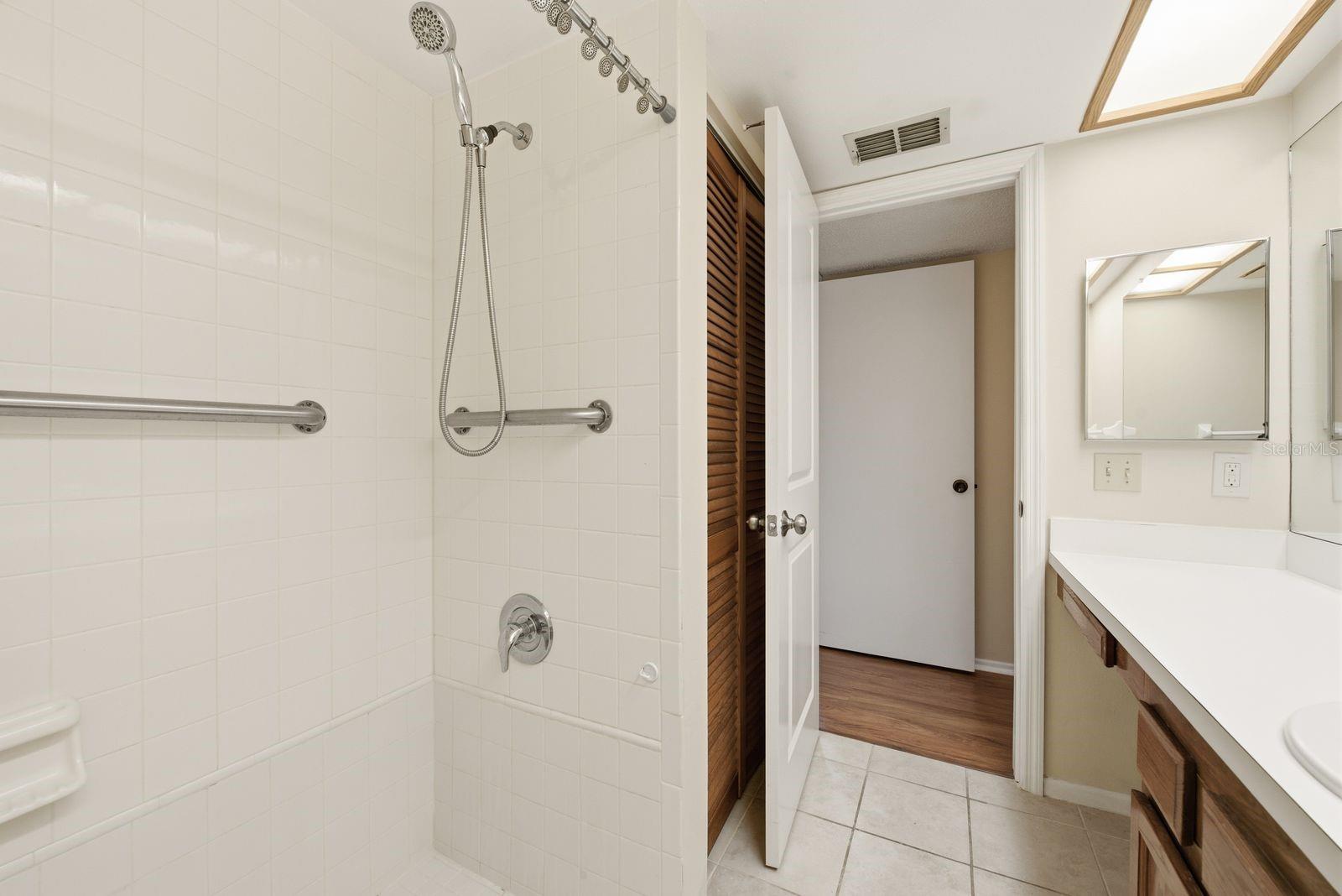 10 WOODLAKE PL — photo 27