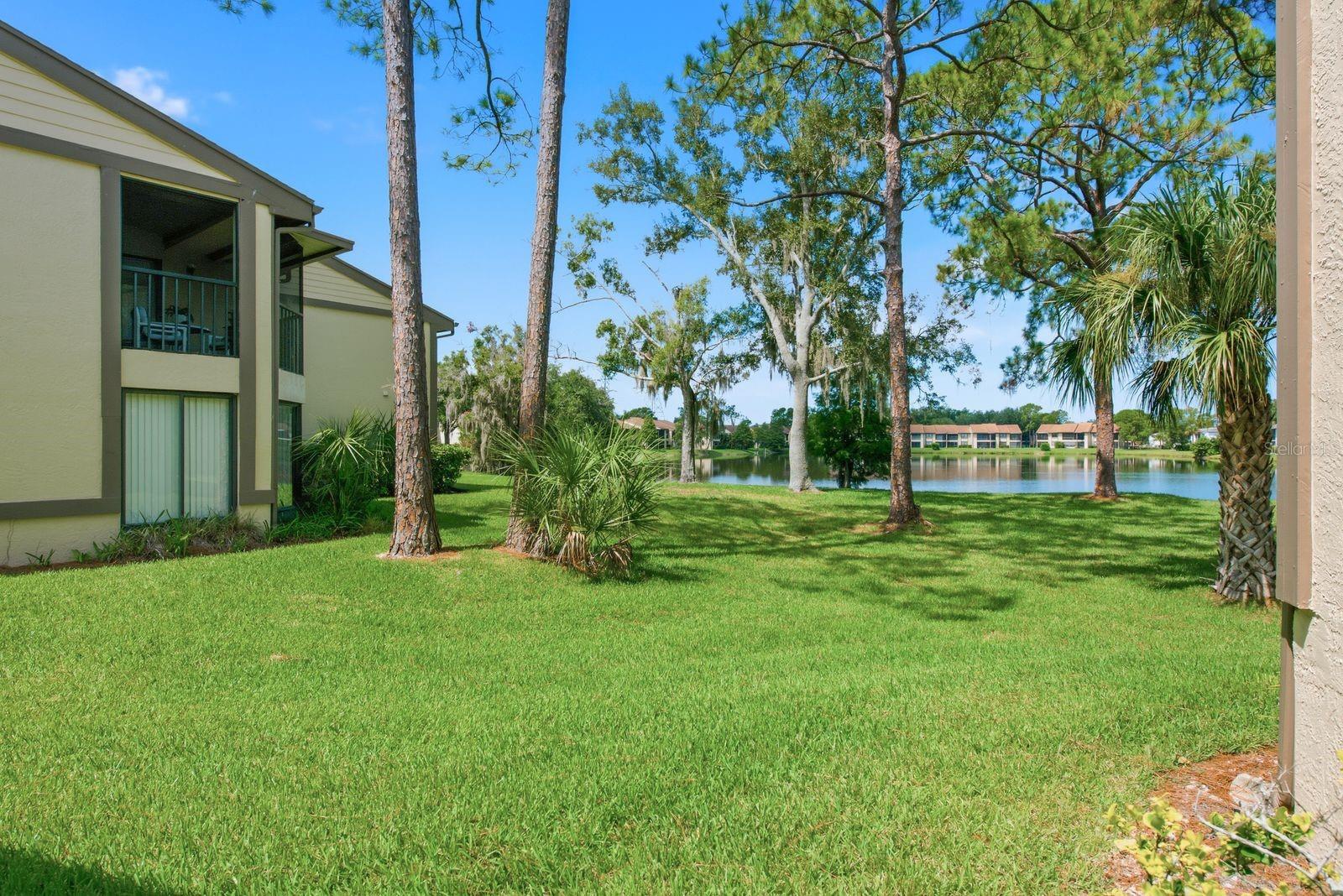10 WOODLAKE PL — photo 36