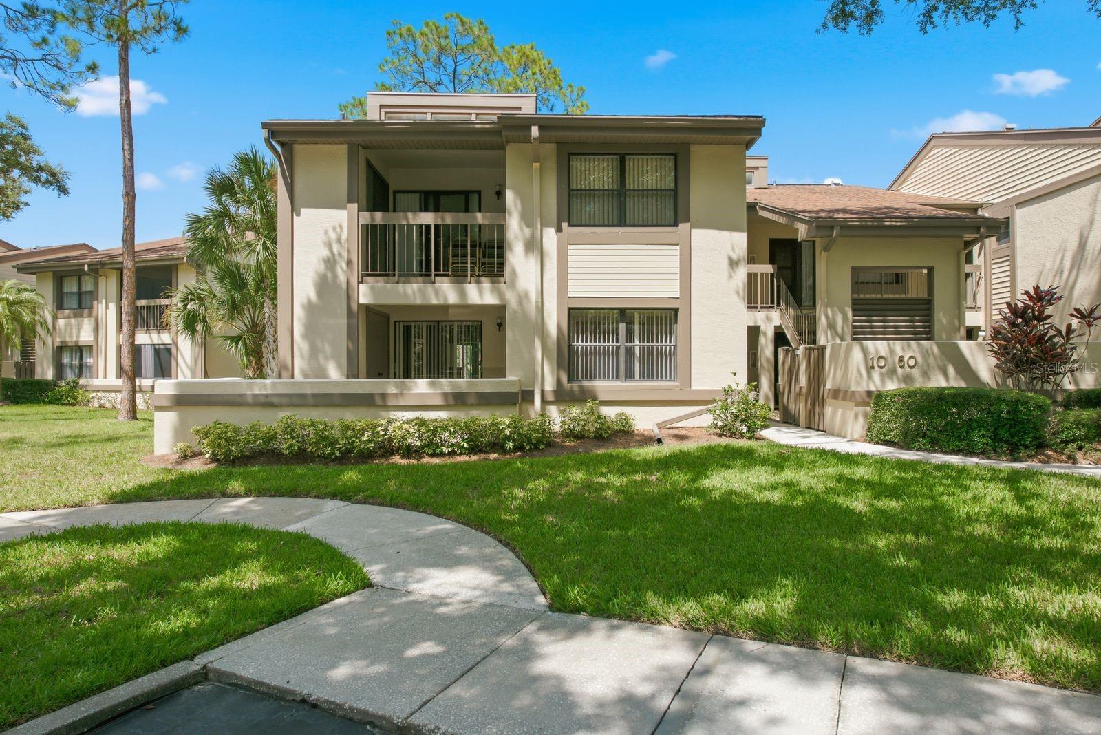 10 WOODLAKE PL — photo 4