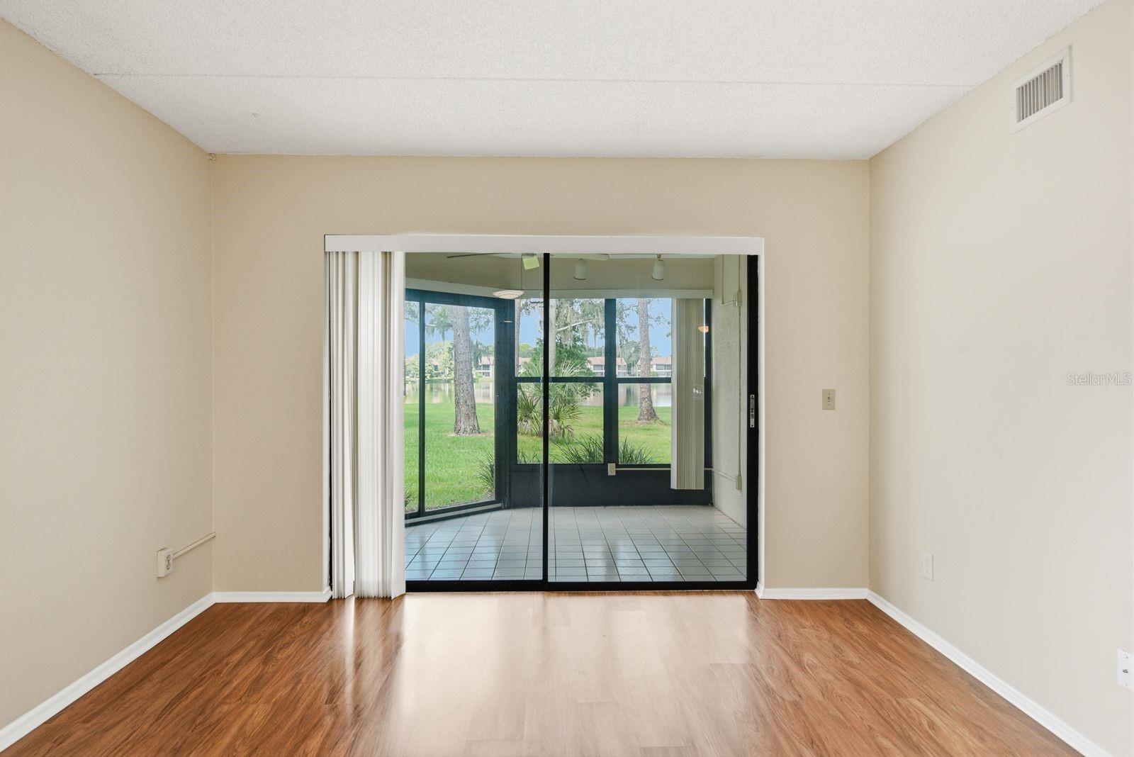 10 WOODLAKE PL — photo 11