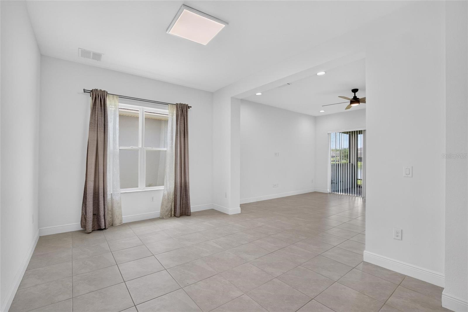 31142 LINDENTREE DR — photo 7