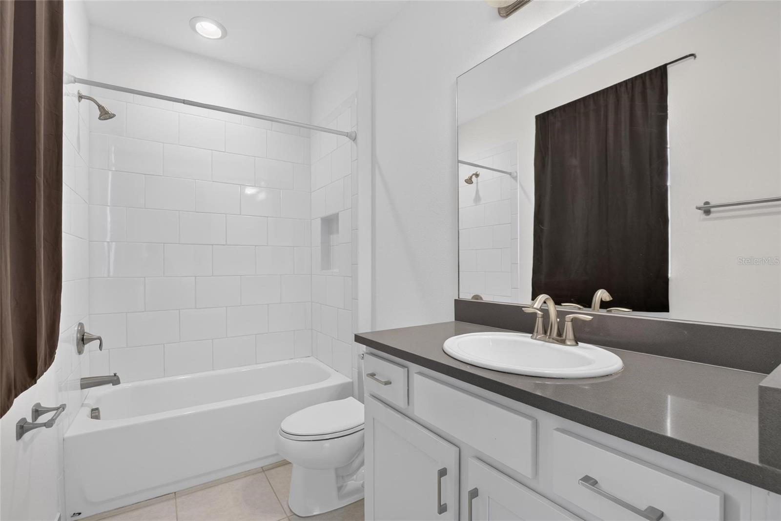 31142 LINDENTREE DR — photo 19