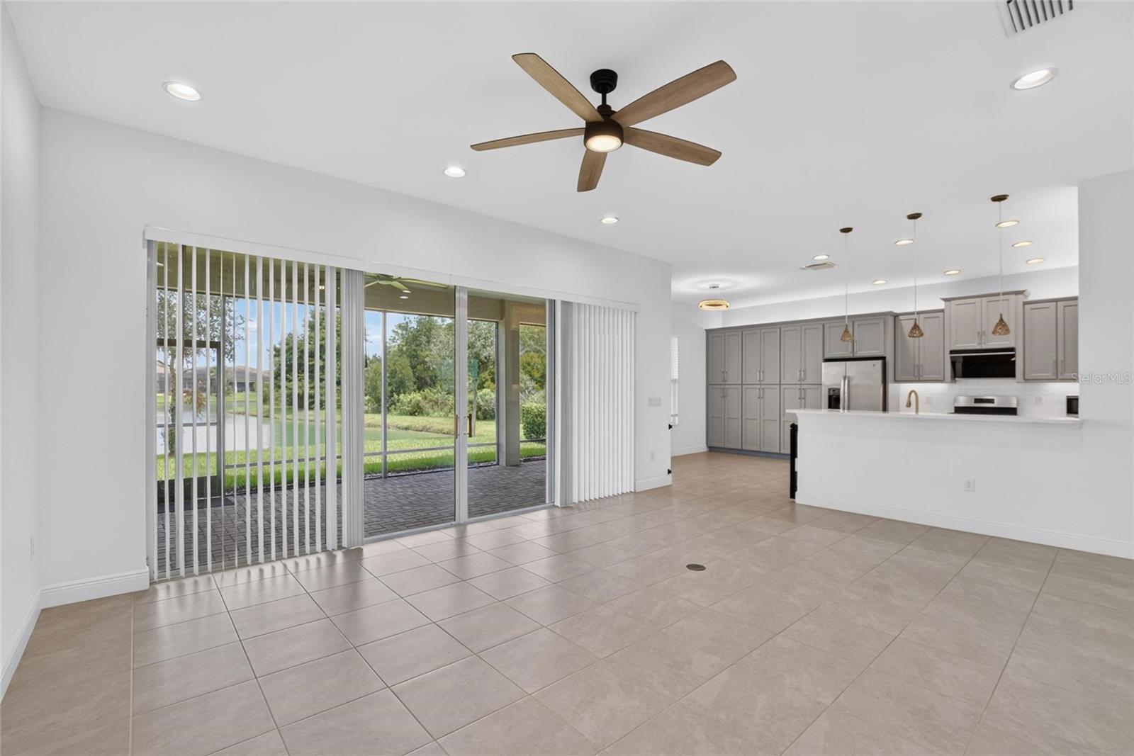 31142 LINDENTREE DR — photo 9