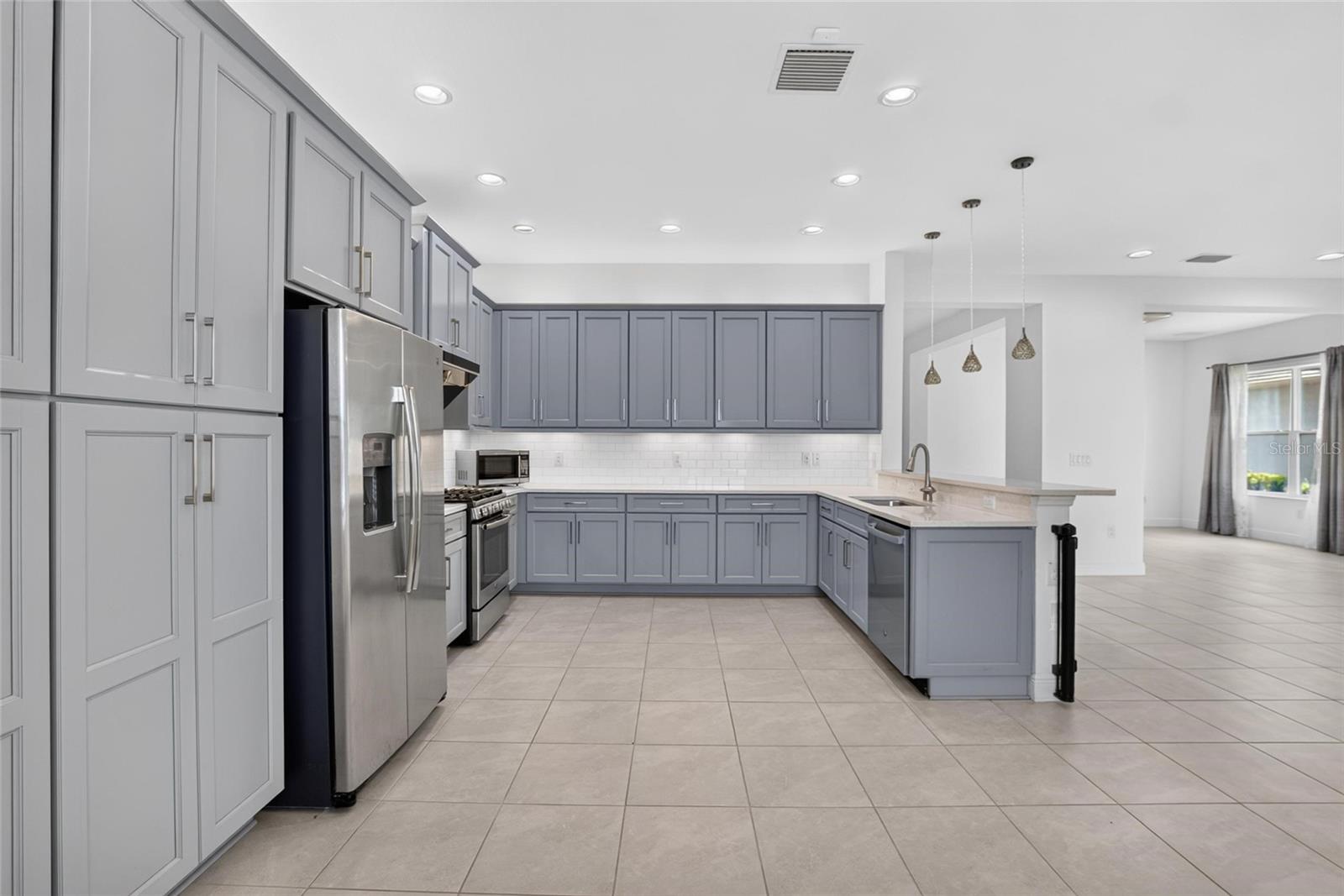 31142 LINDENTREE DR — photo 12